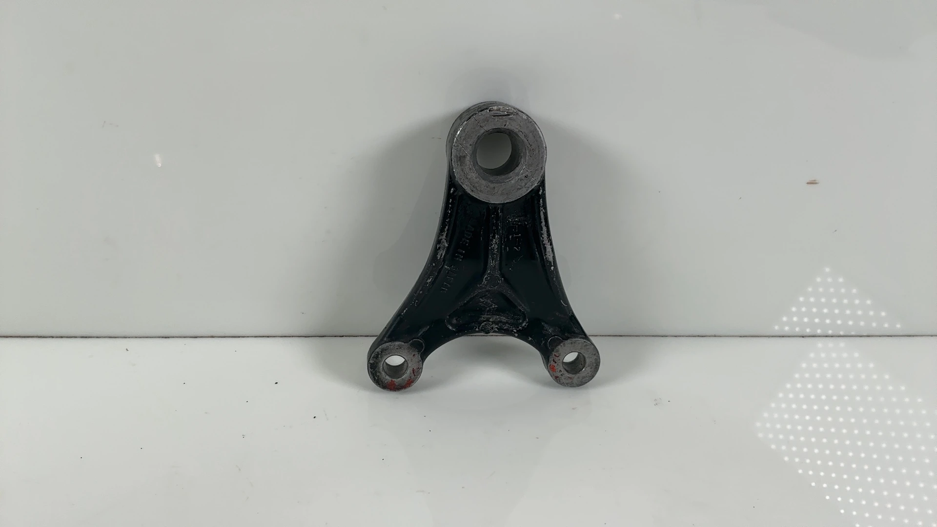 Suzuki GS1100E GS1100 1100cc Rear Brake Caliper Bracket 1981-82 OEM 69721-47001 - Image 1