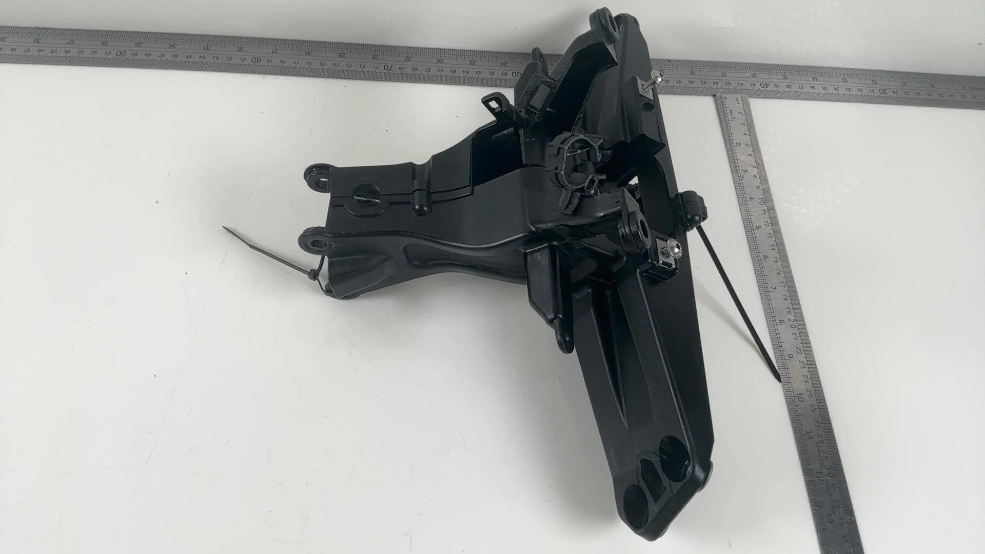 Aprilia RSV4 Factory 1100 Headlight Support Bracket 2021-2026 2B007191 2B007192 - Image 3