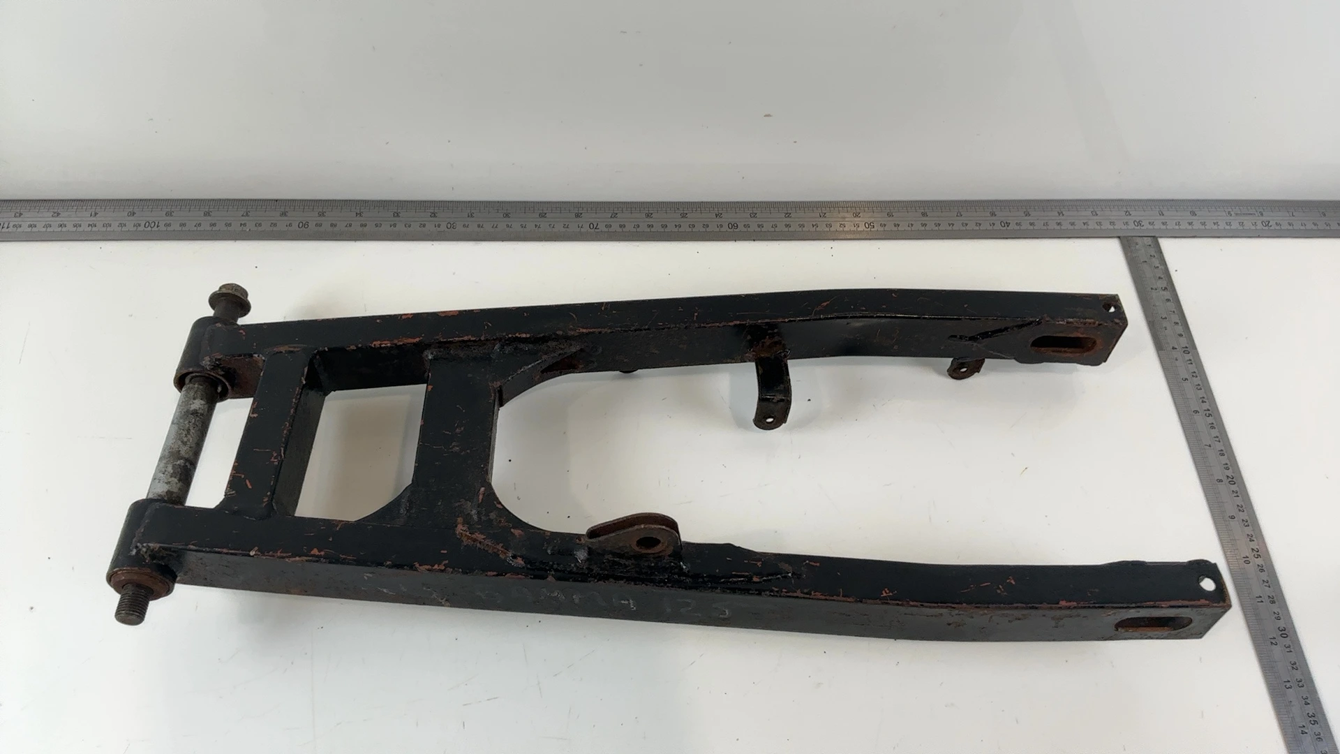 Suzuki RG125 Gamma RG80 125cc Rear Suspension Swingarm 1985-1991 61000-36A03-13L - Image 2