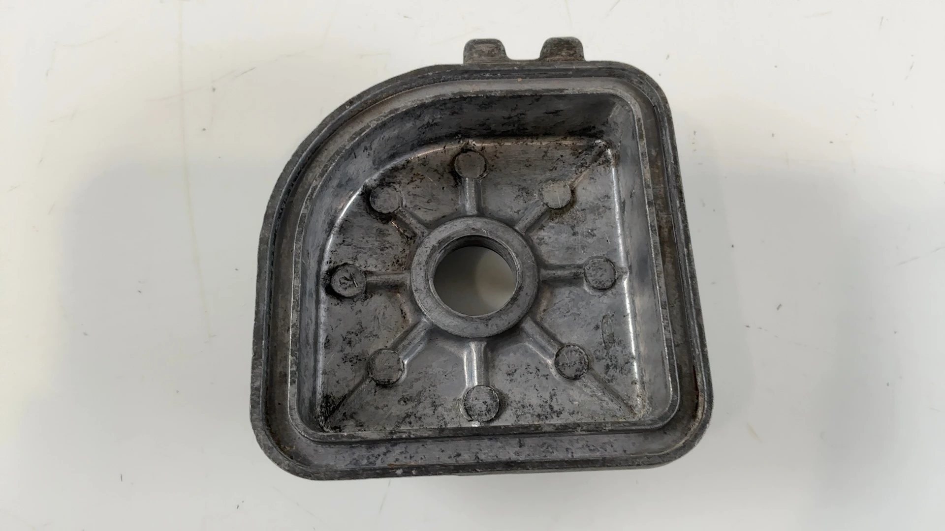 Honda CB400N CB400 400cc Oil Filter Cover 1978-1981 OEM 15411-413-000 - Image 2