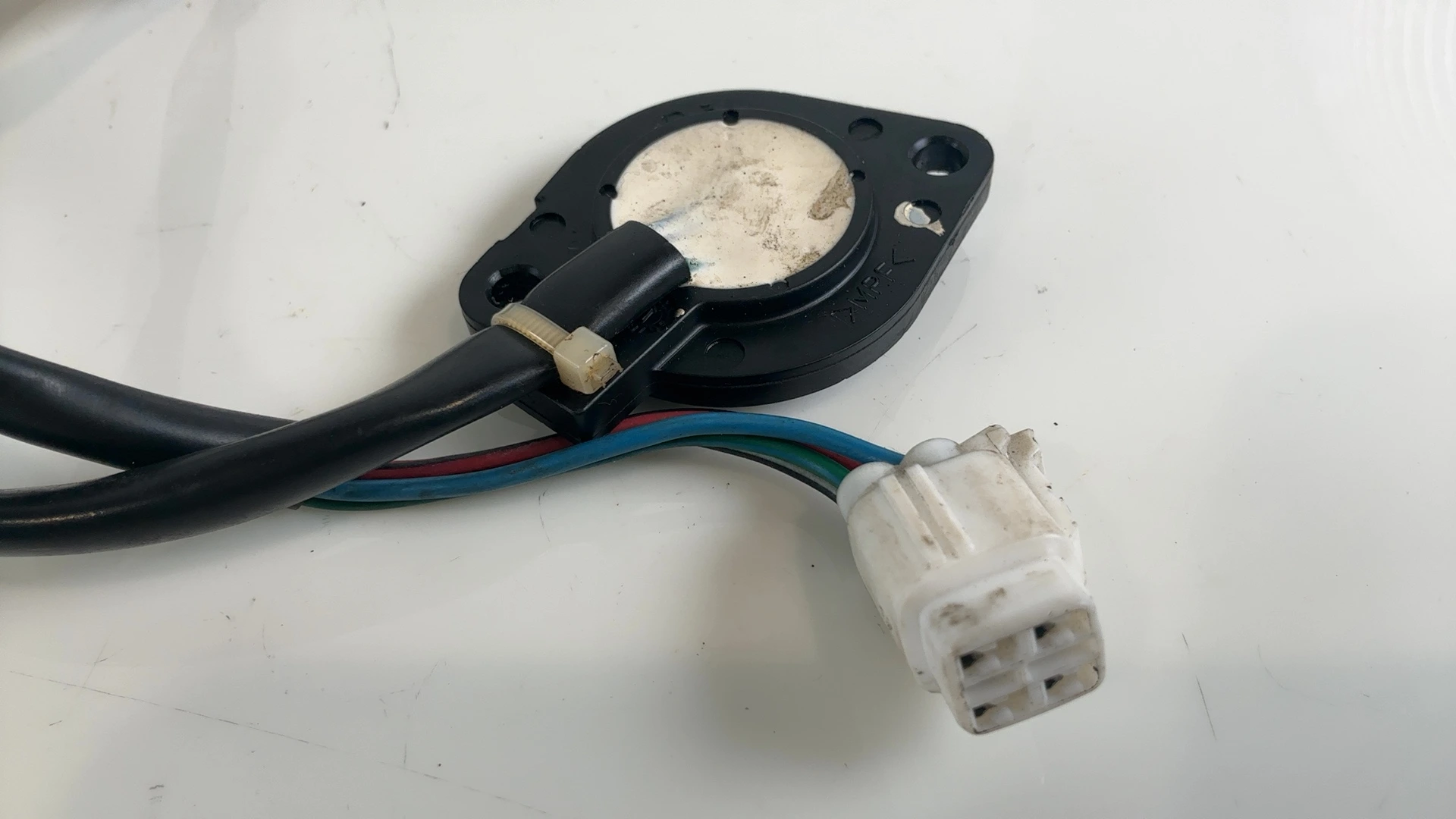 Suzuki Bandit GSF600 GSF 600 CC Neutral Switch Sensor 1996-2004 OEM 37720-20C10 - Image 6