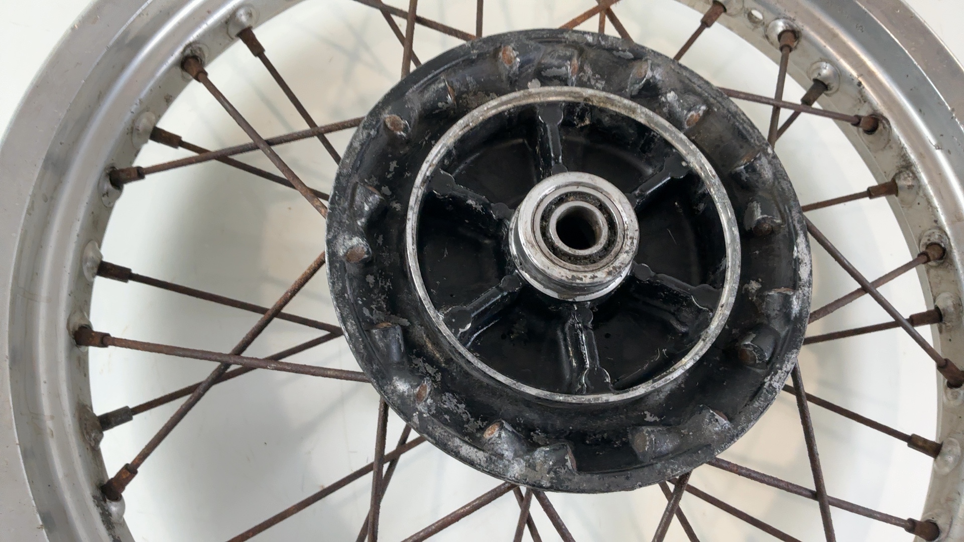 Kawasaki KLE 500 LE500A 500cc Rear Wheel Rim 1991-1996 OEM 41034-1154 - Image 4