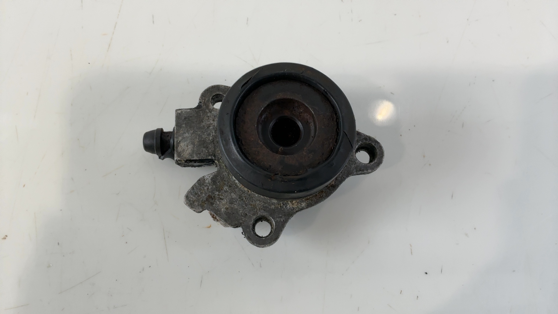 Honda VTX1800 C2 1800cc Clutch Slave Cylinder 2005 2006 OEM 22860-MCH-000 - Image 2