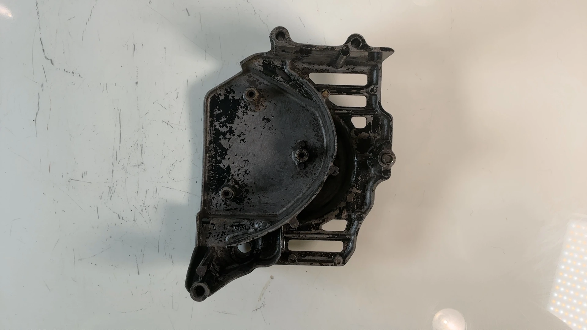 Kawasaki Ninja 600R ZX600A 600cc Engine Sprocket Cover 1985-1997 OEM 14026-1134 - Image 2