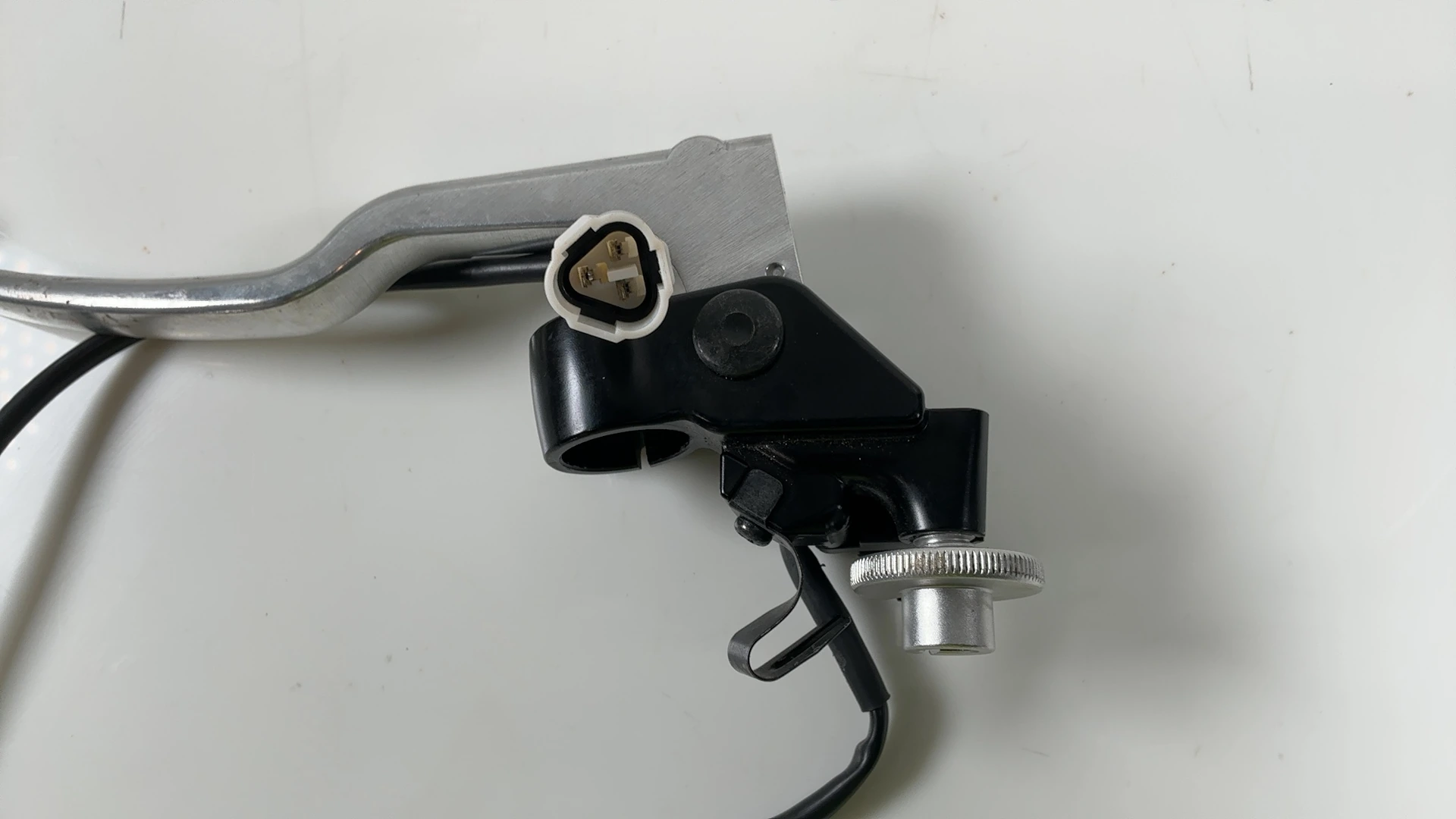 Aprilia Tuono 660 Factory 660 CC Clutch Lever Yoke 2021-2026 OEM 2B003553 - Image 2