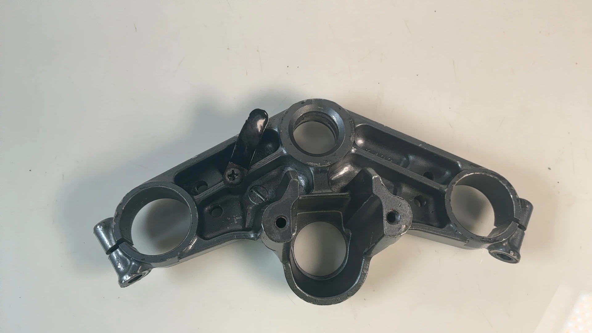 Kawasaki ZZR250 EX250H Upper Triple Tree Fork Clamp 1990-2007 OEM 44039-1202-GD - Image 2