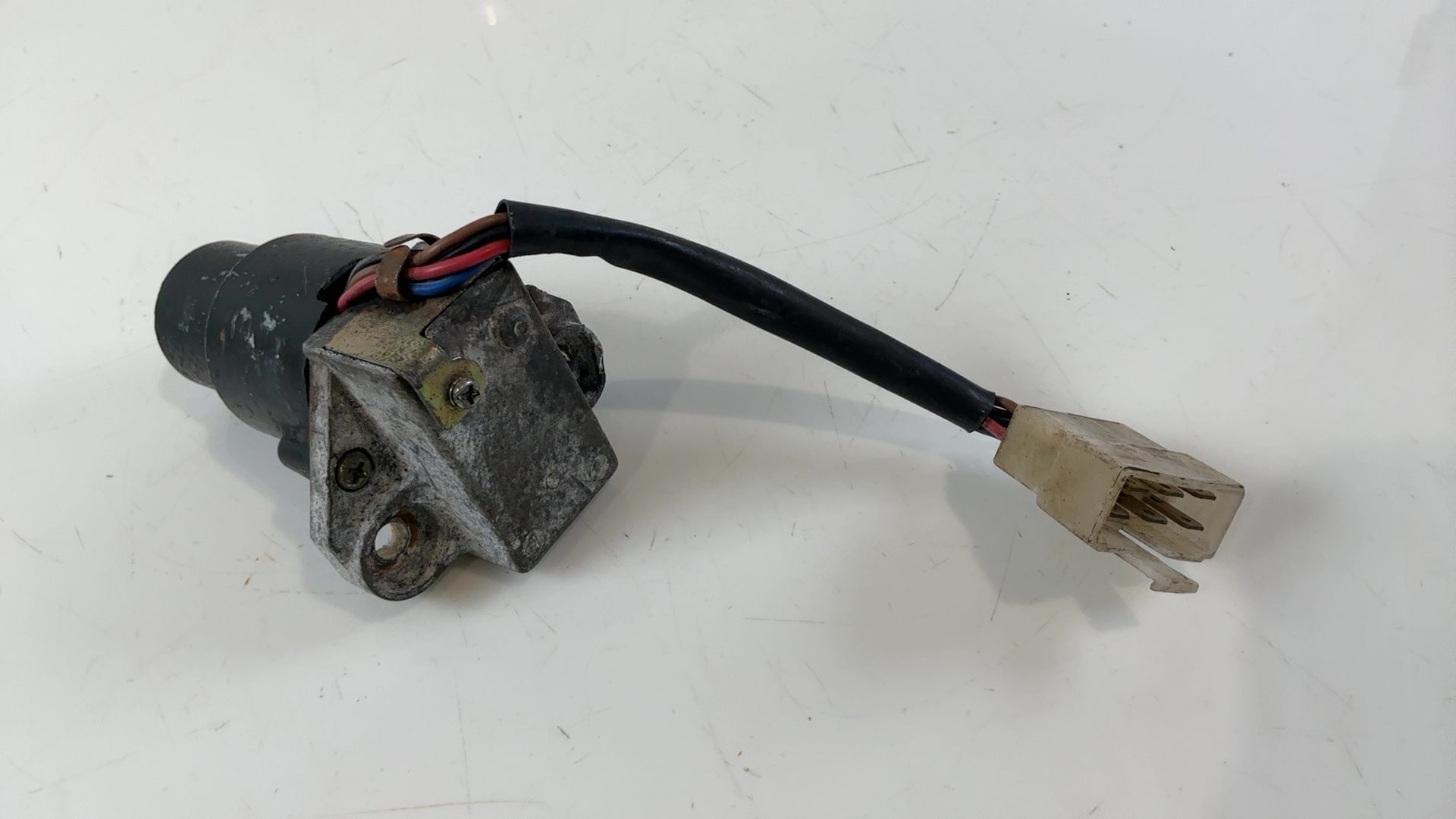 Yamaha RD125LC 10W 125 CC Ignition Switch 1982-1984 OEM 4L0-82508-30 - Image 4