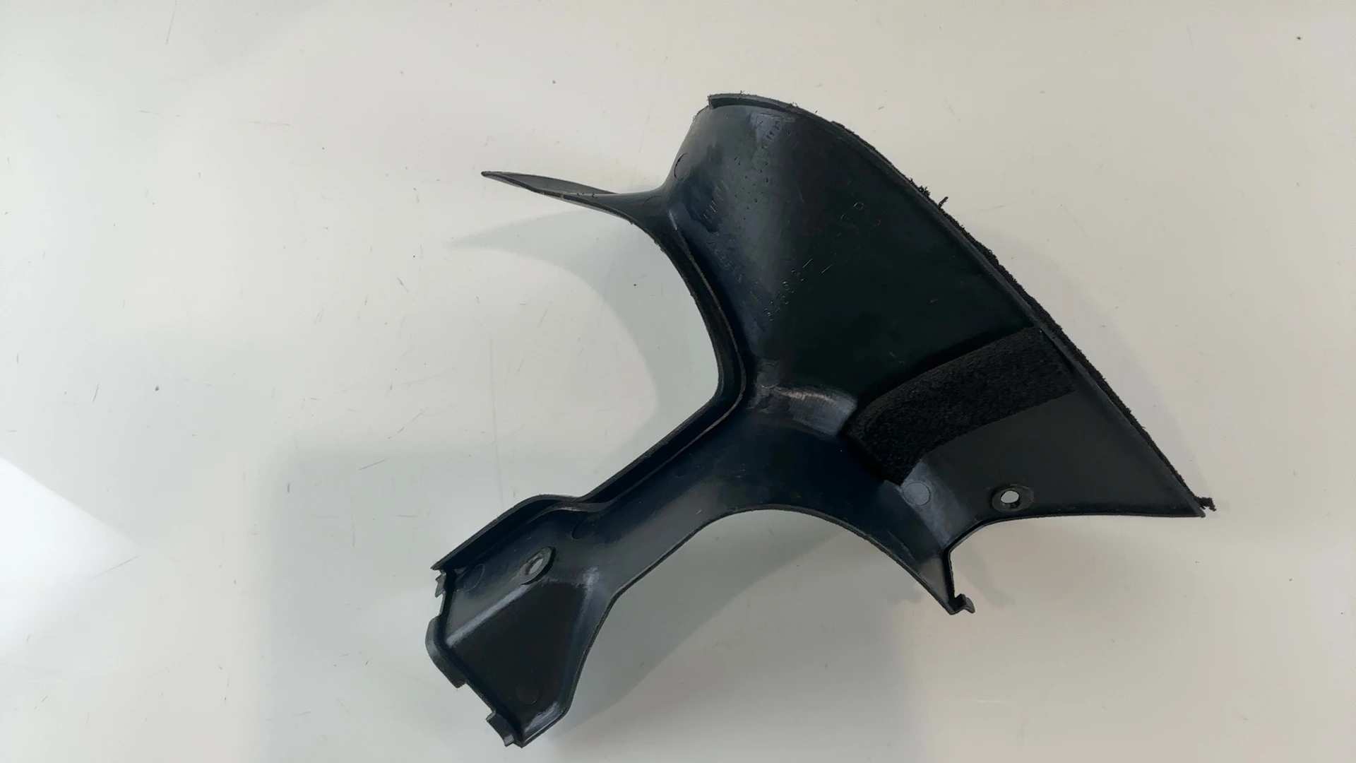 Honda CBR1100XX Blackbird SC35 Left Inner Fairing Trim 1999-2007 64596-MATB-0000 - Image 2