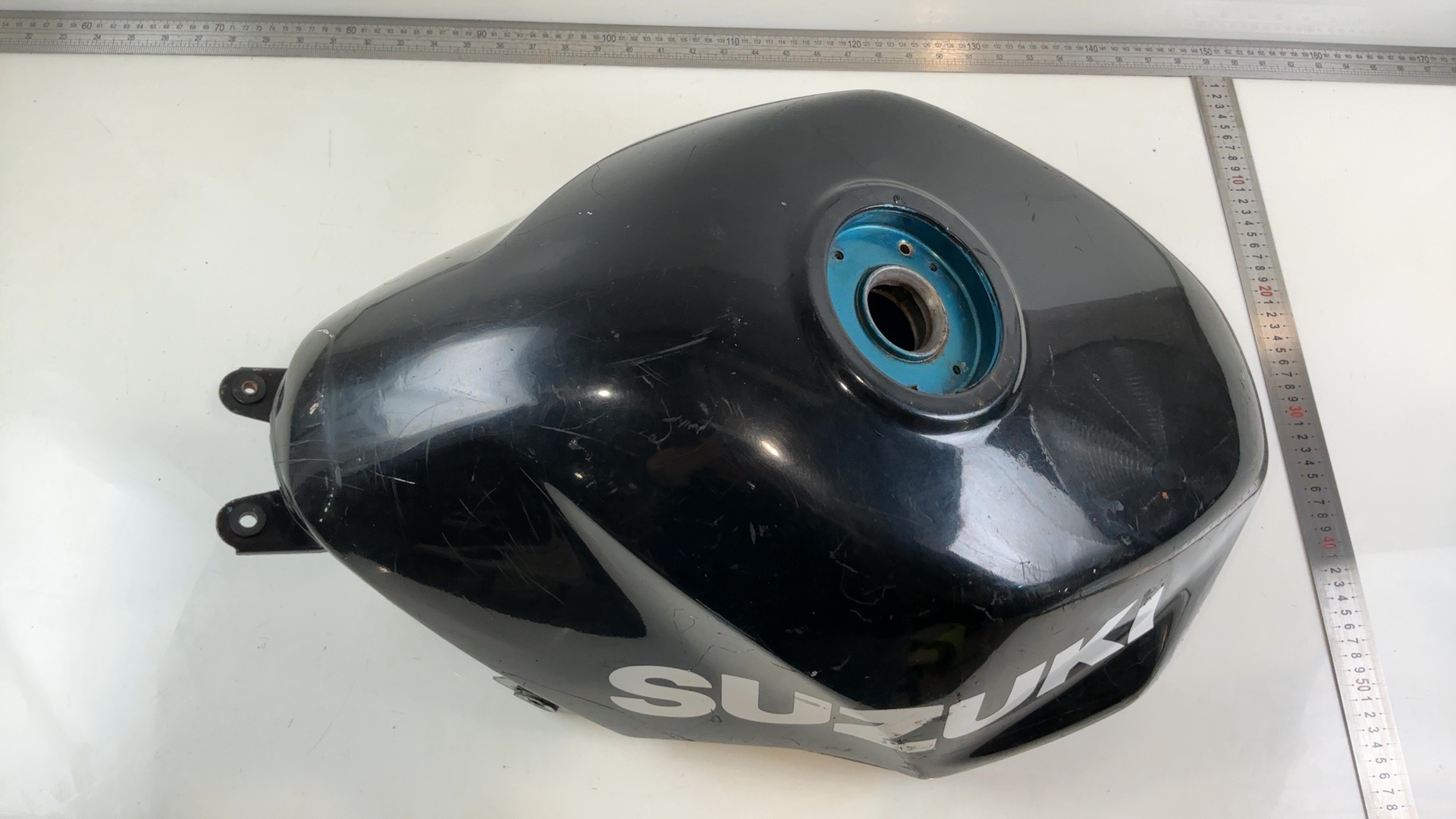 Suzuki RF600R GN76A 600 CC Fuel Tank 1993-1997 OEM 44100-21E01-3AX - Image 2