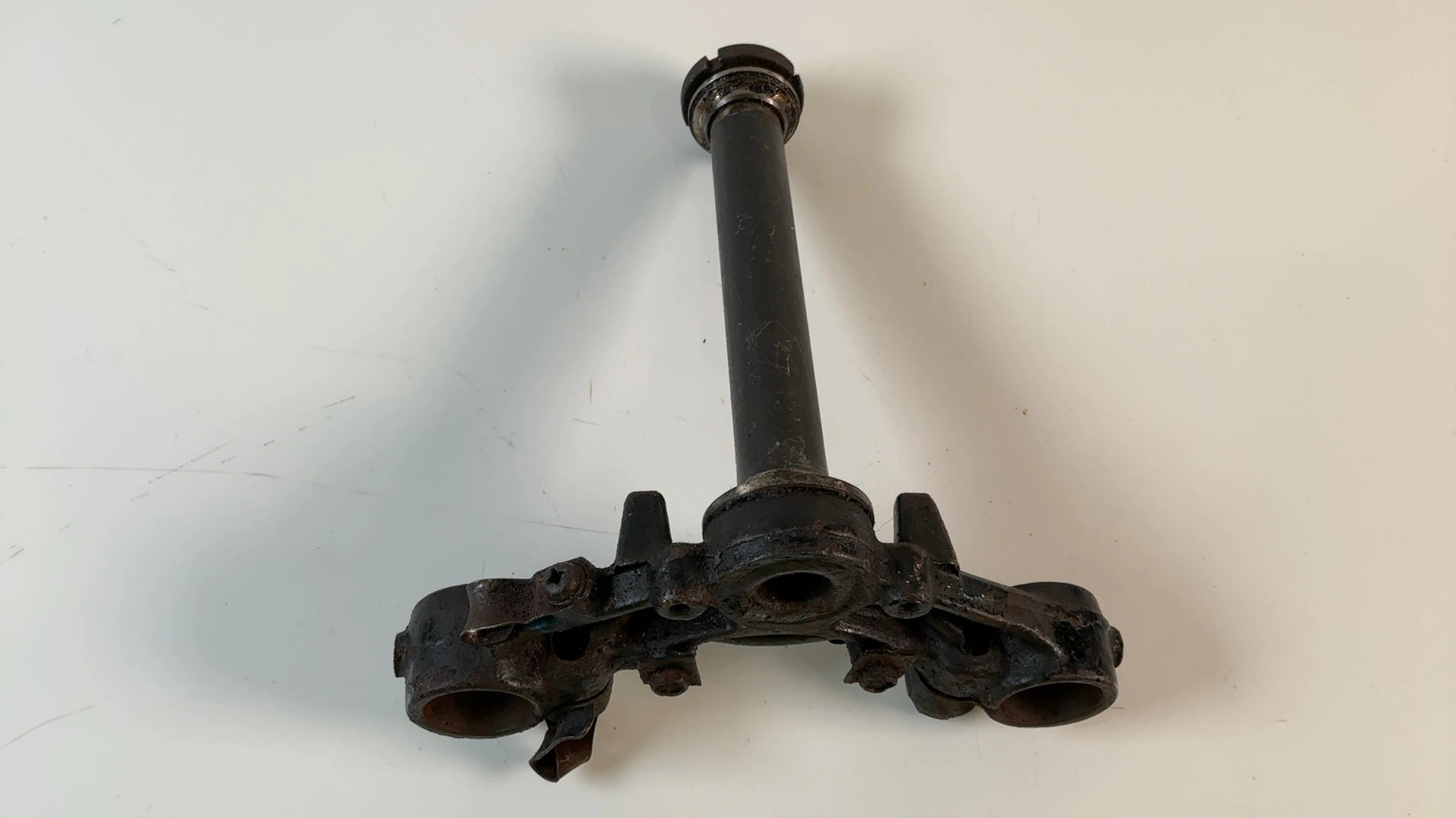 Suzuki GN125 GN 125 CC Lower Fork Bridge Yoke 1982-2001 OEM 51410-05300 - Image 3
