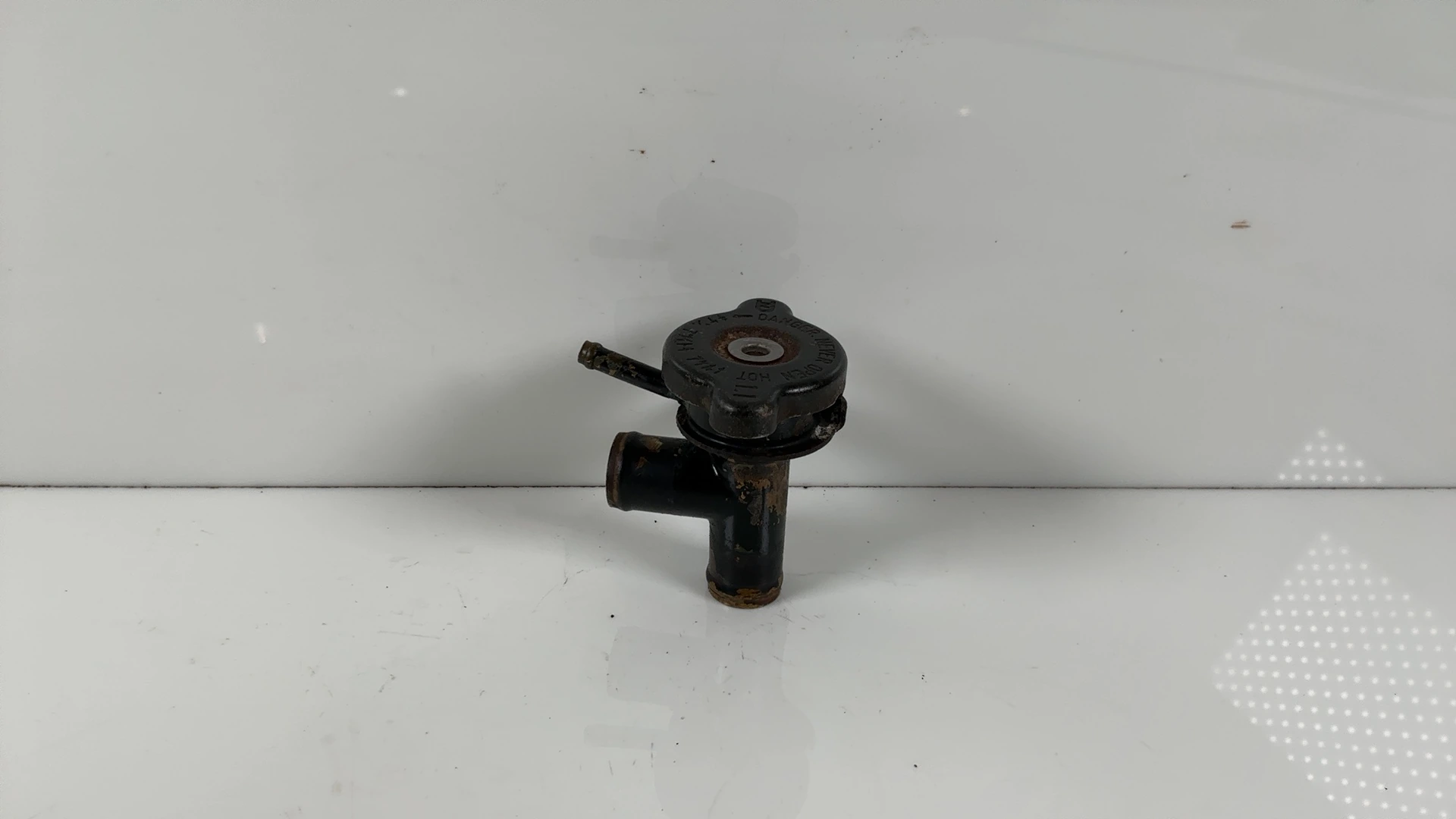 Kawasaki Ninja 600 ZX600A 600cc Coolant Radiator Filler Neck 1985 OEM 14075-1061 - Image 1