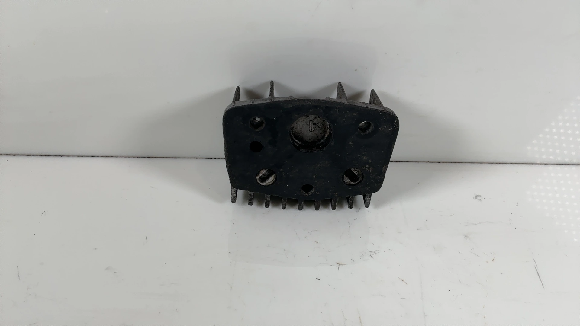 Honda CM91 CM 91 90CC Valve Rocker Arm Cover Cap 1966-1969 OEM 12331-028-000 - Image 2