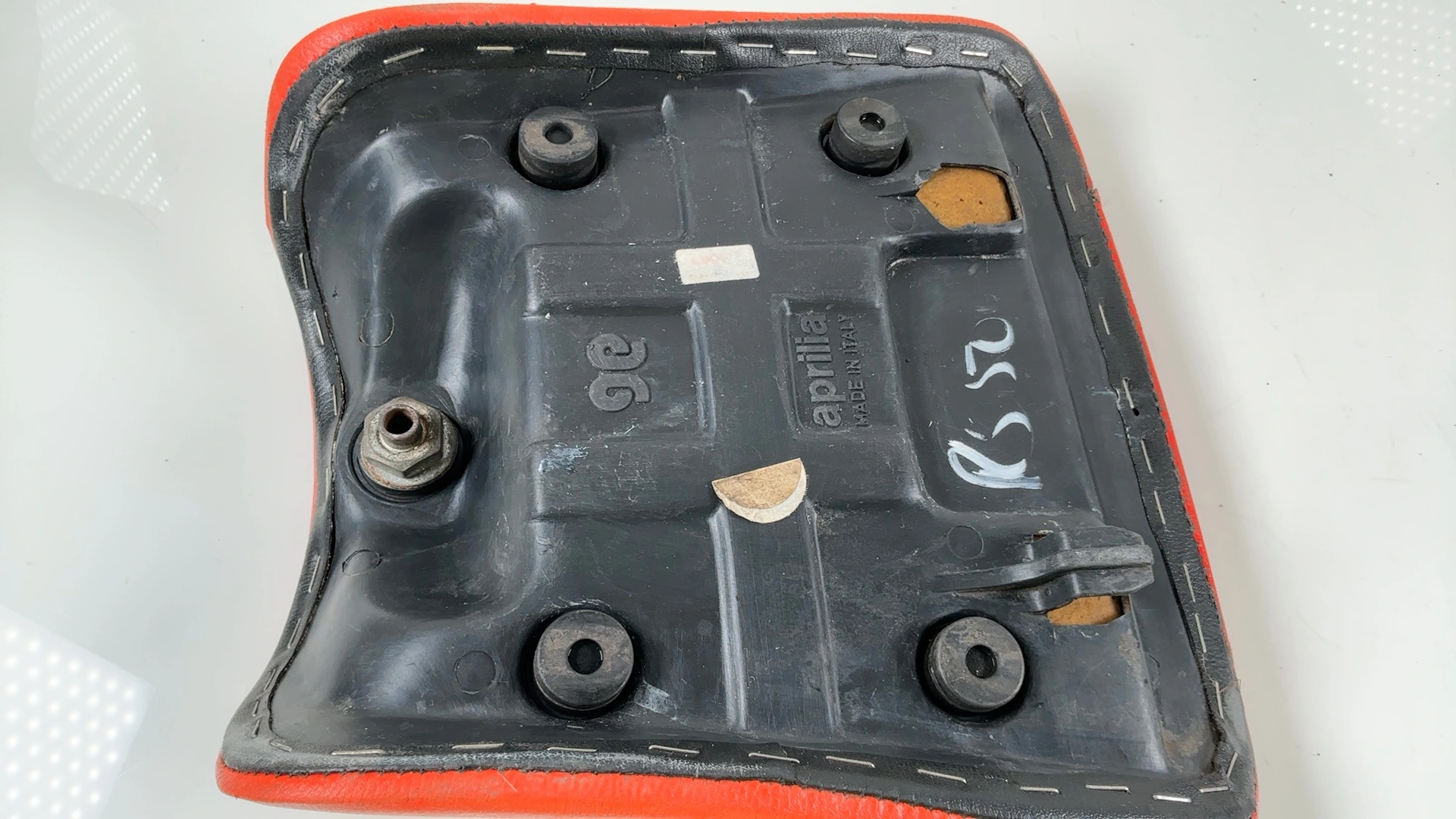 Aprilia RS 50 RS125 50cc 125cc Rider Front Seat Pad 1993-1998 OEM AP8229247 Dis102551 - Image 2