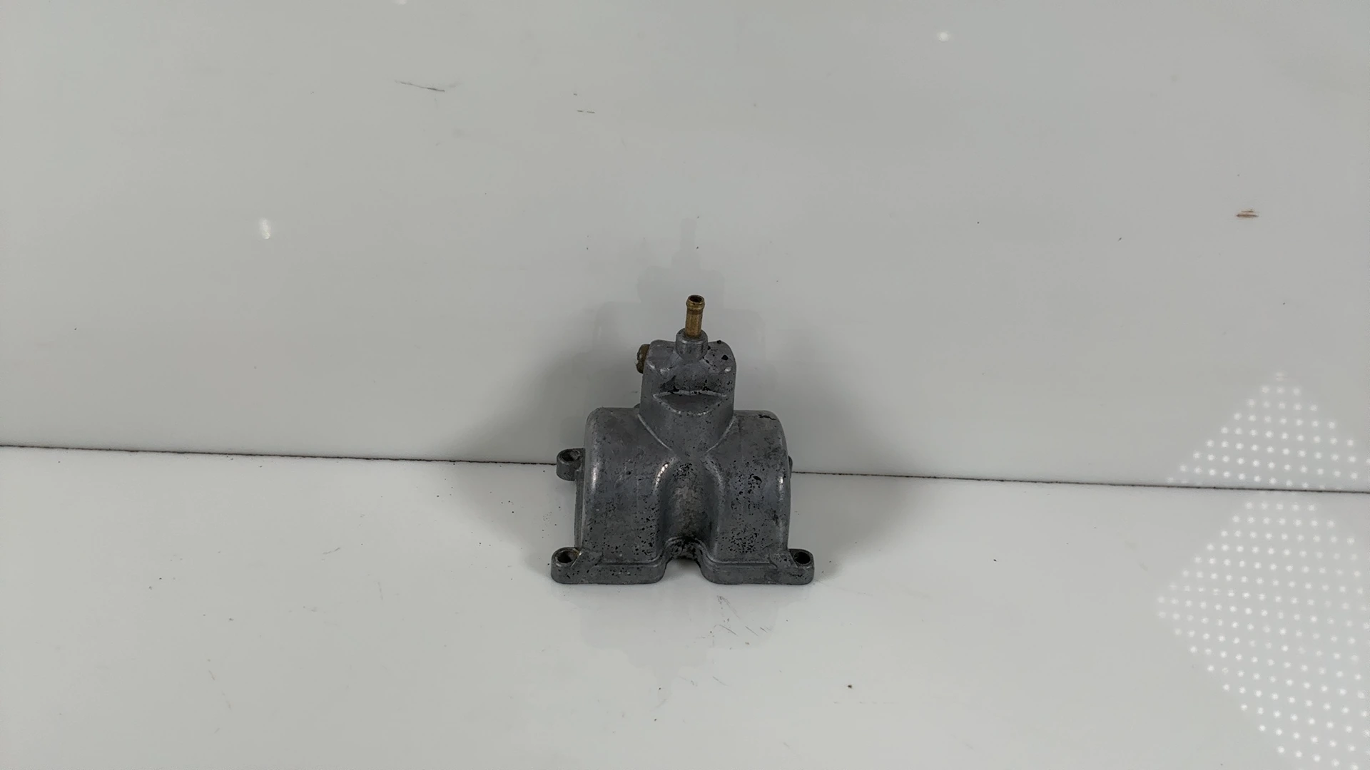 Kawasaki KZ550 LTD 550CC Carburetor Float Bowl 1980-1983 OEM 16001-1210 - Image 1