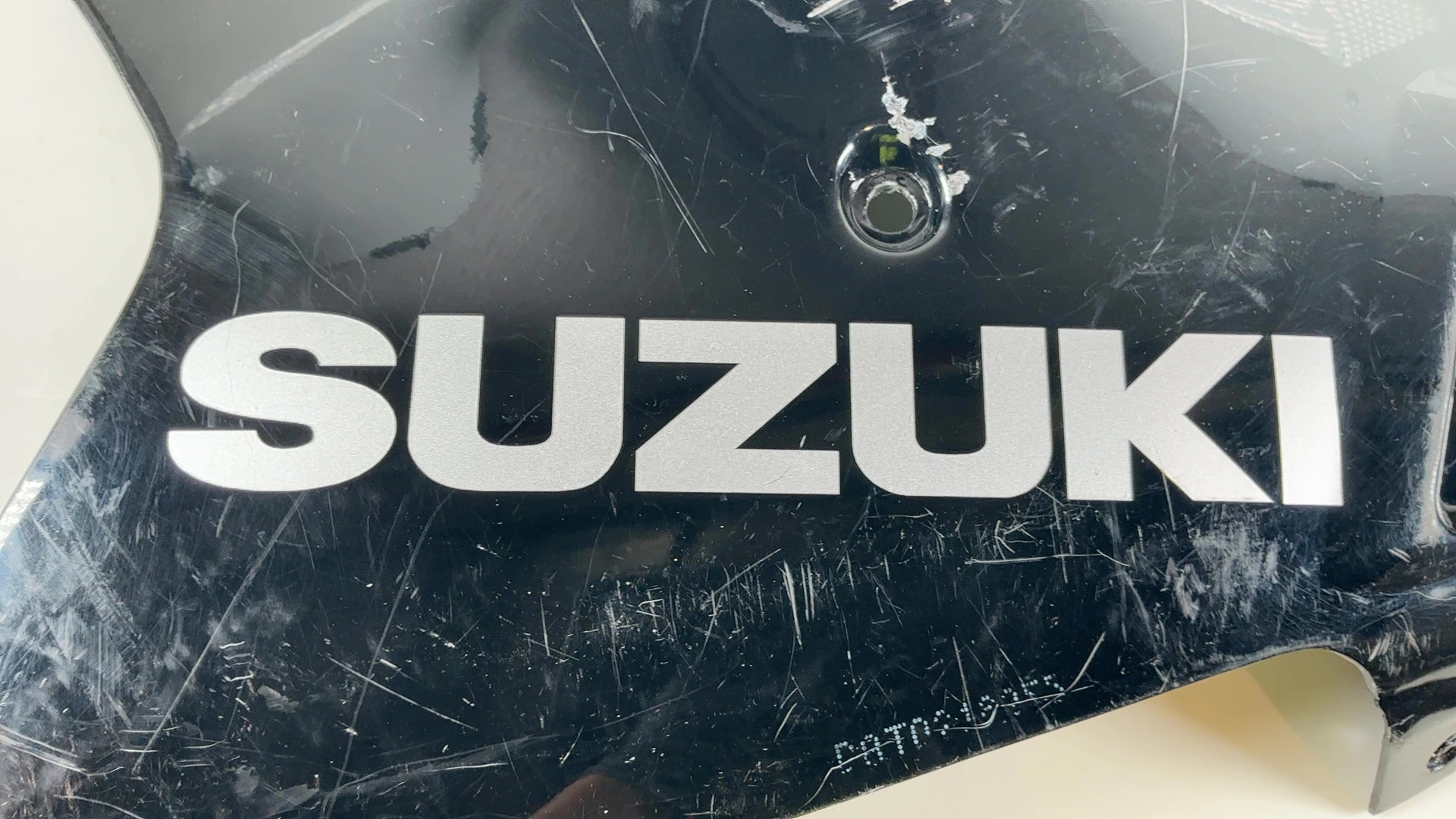 Suzuki GSXR750 GR77A 750cc Right Lower Belly Pan Fairing 1989-90 OEM 94471-17C0 - Image 7
