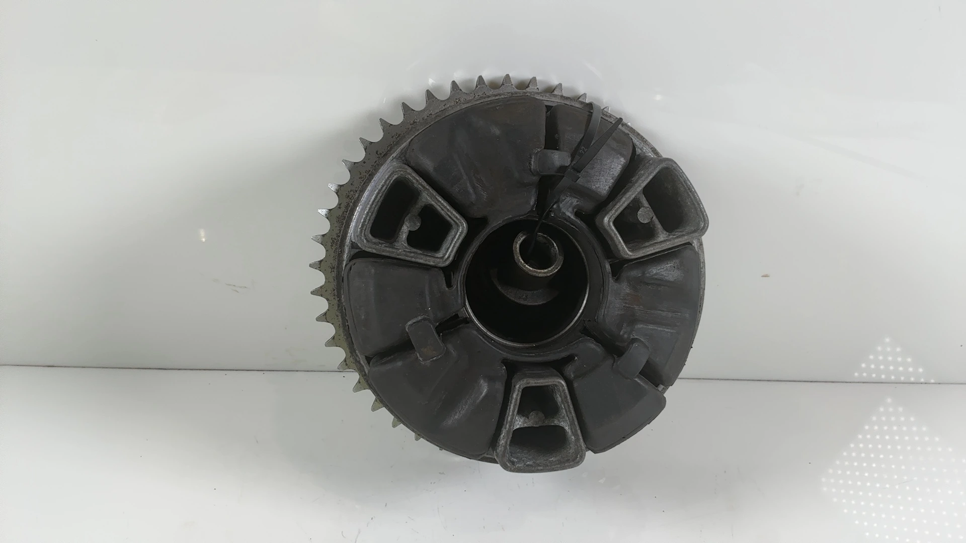Kawasaki ZZR1100 ZX1100 C 1100cc Rear Sprocket Hub 1990-1992 OEM 42033-1133-GD