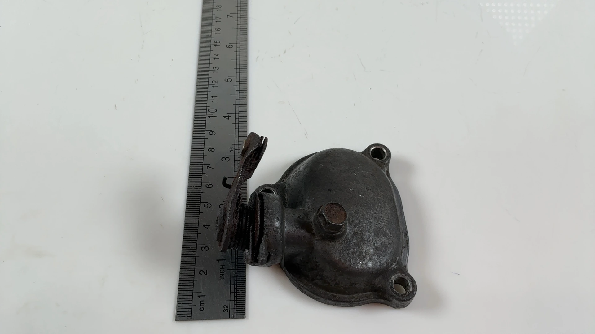 Yamaha XT250 3Y3 250cc Cylinder Head Side Cover 3 1980-1983 OEM 3Y1-11187-00-00 - Image 4