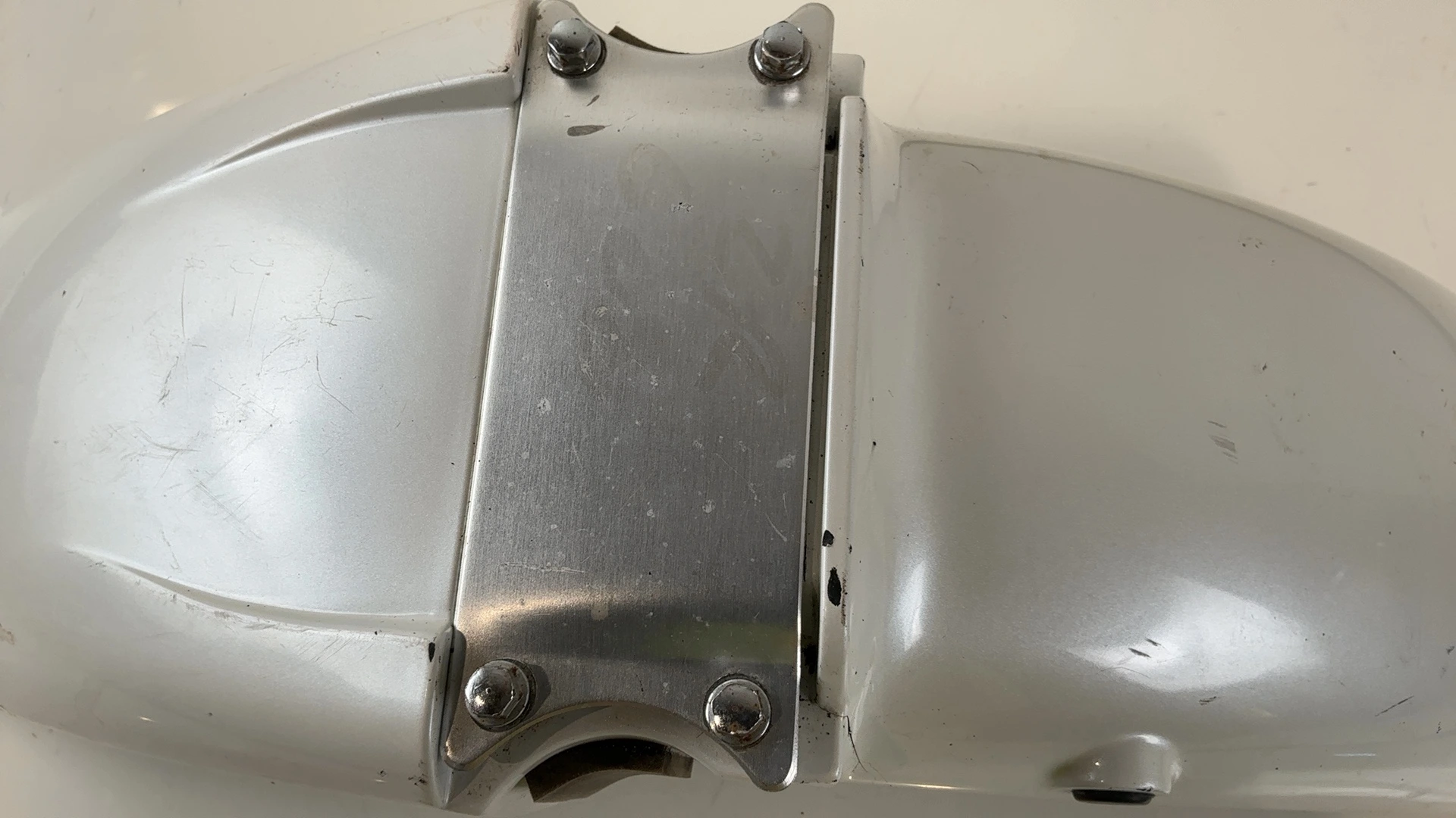Yamaha FZR600 FZR600R 600 cc Front Fender Mudguard 1989-1999 OEM 3FH-21510-00-GE - Image 9