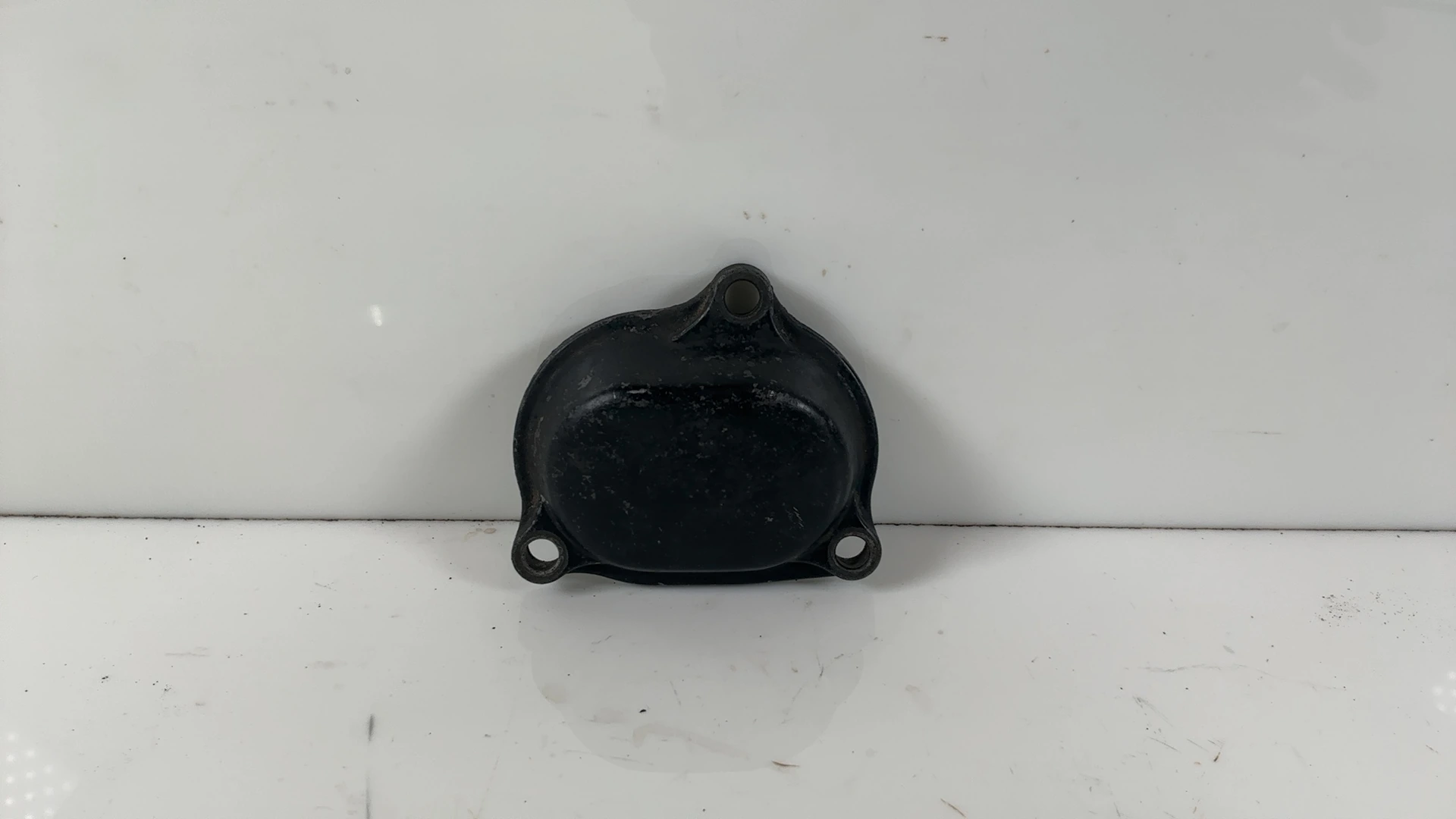 Yamaha SR125 SR125 125cc Valve Tappet Cover Cap 1996 2002 OEM 2G2-11186-00-00 - Image 1