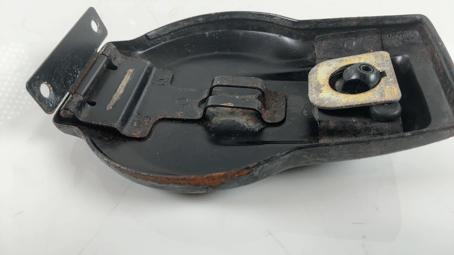 Honda CX500 CX500 500CC Fuel Gas Tank Cap Lid Cover Flap 1978-79 17511-415-000ZA - Image 6