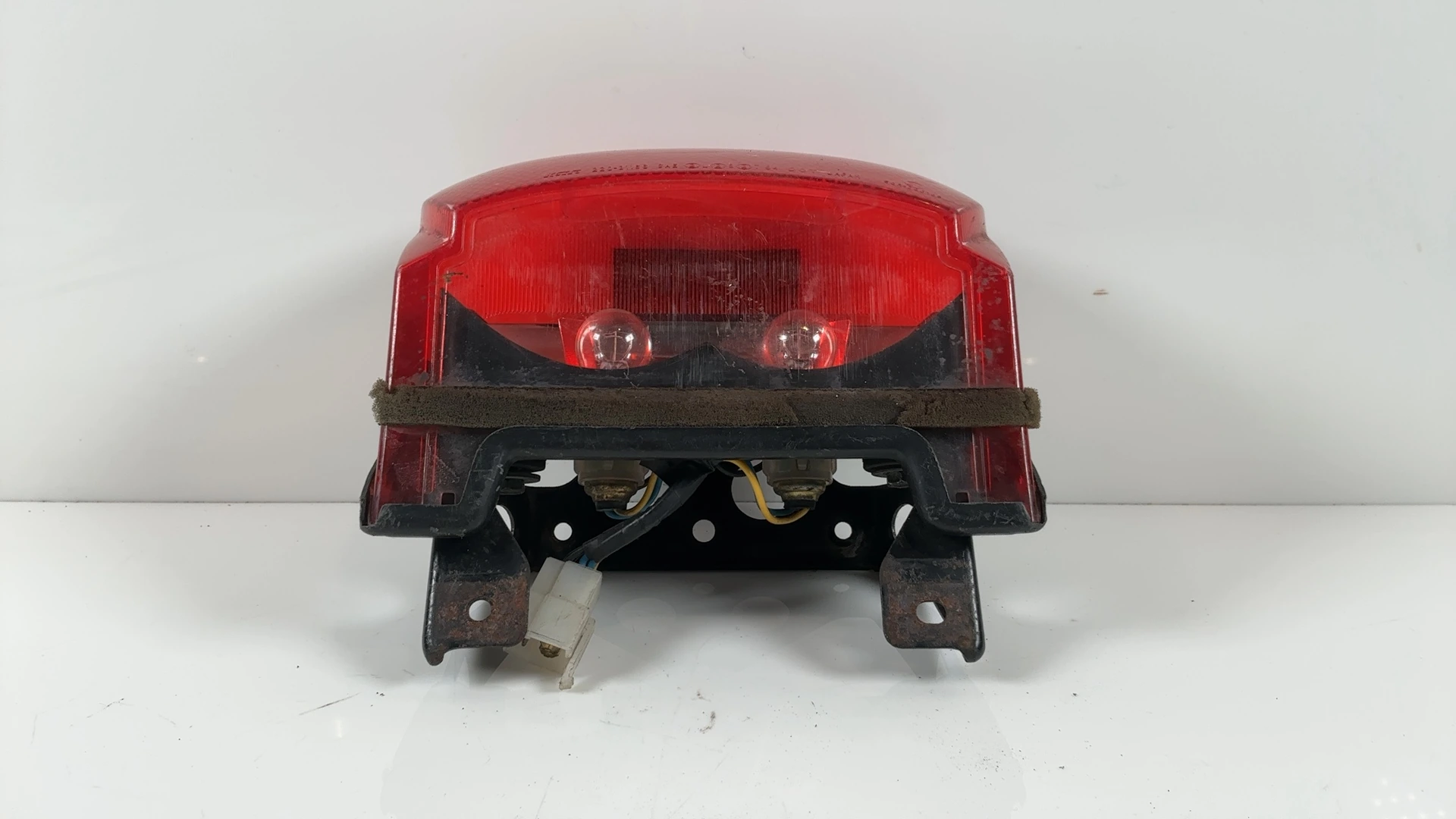 Yamaha YZF Thunderace YZF1000R Rear Brake Tail Light 1996-03 OEM 4SV-84710-10-00 - Image 7
