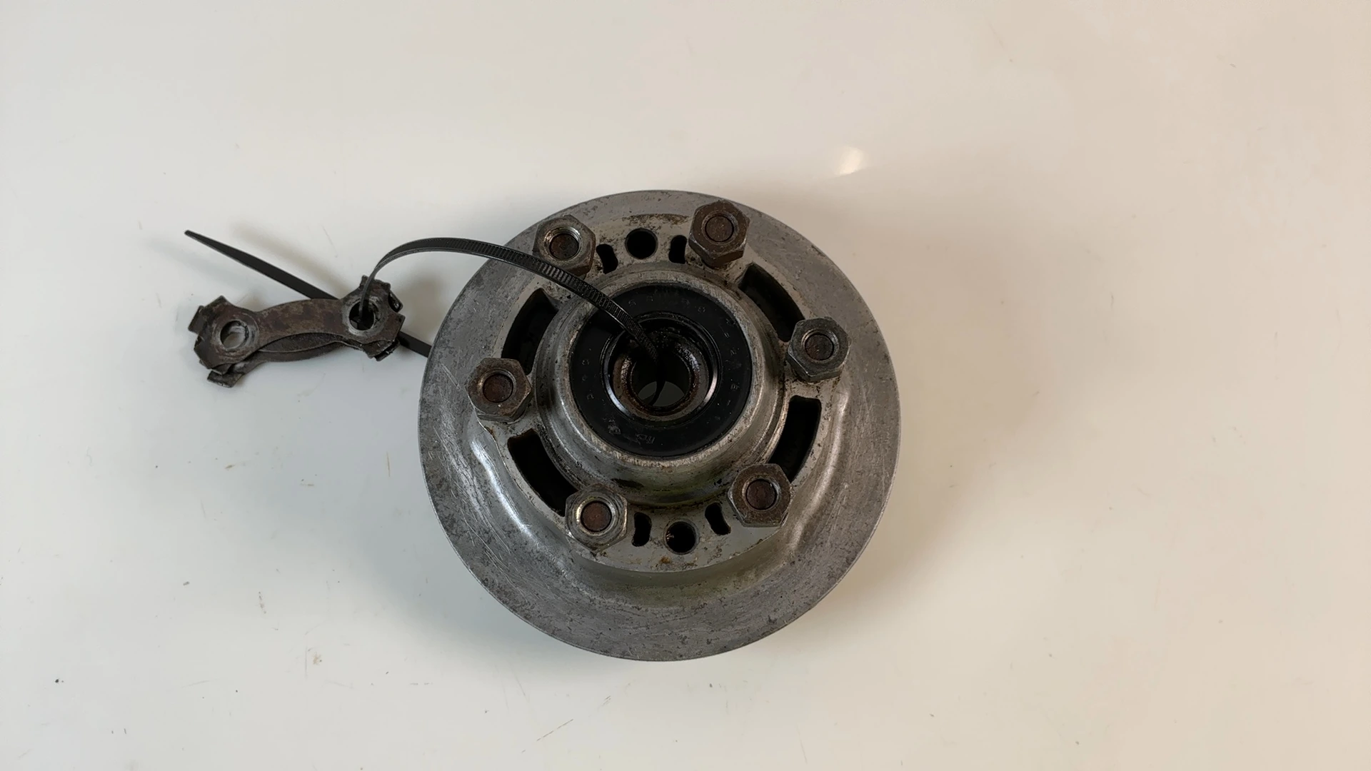 Yamaha XJ550 Maxim Seca 550 Rear Wheel Sprocket Hub Carrier 1981-84 4G0-25366-00 - Image 2