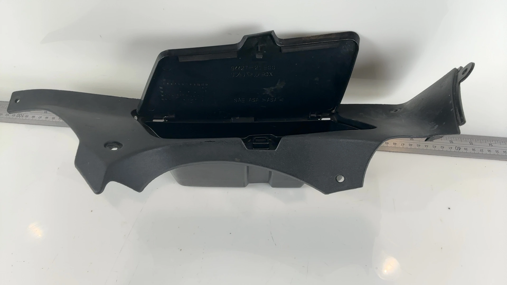 Suzuki RF 600 R GN76A 600cc Left Glove Box Panel Side 1993-1997 OEM 94422-21E00 - Image 4