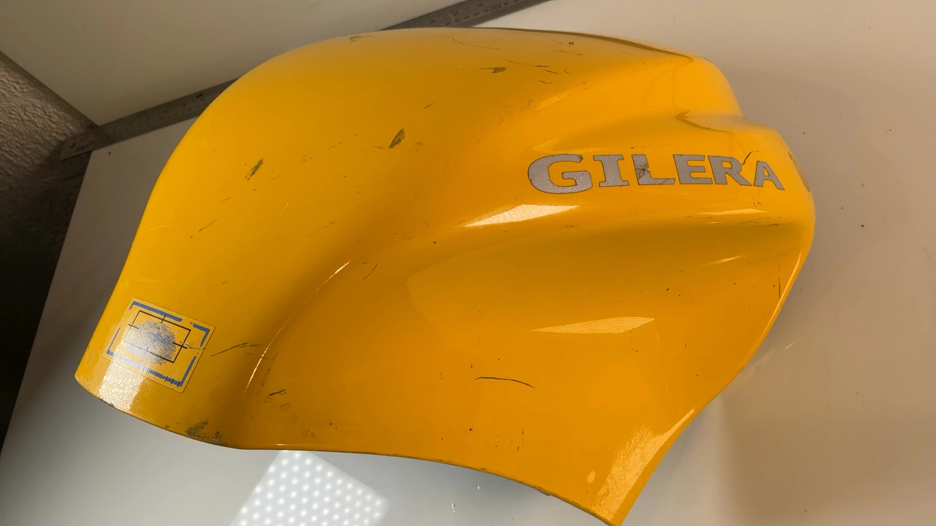 Gilera DNA 50 125 Fuel Tank Storage Cover 2000-2011 OEM 576402 Piaggio - Image 2