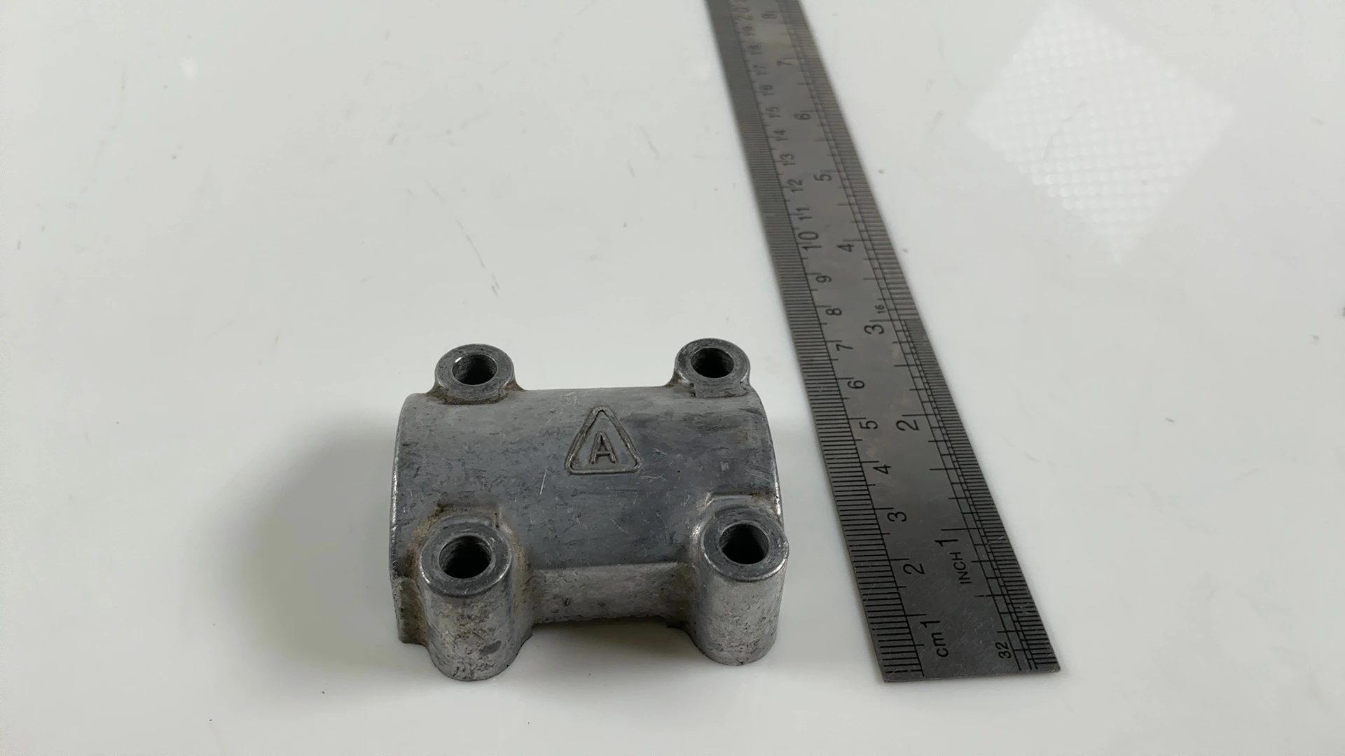 Suzuki GS750 GS 750 750CC Camshaft Stand Holder Cap Bridge 1979-1980 12411-45000 - Image 3