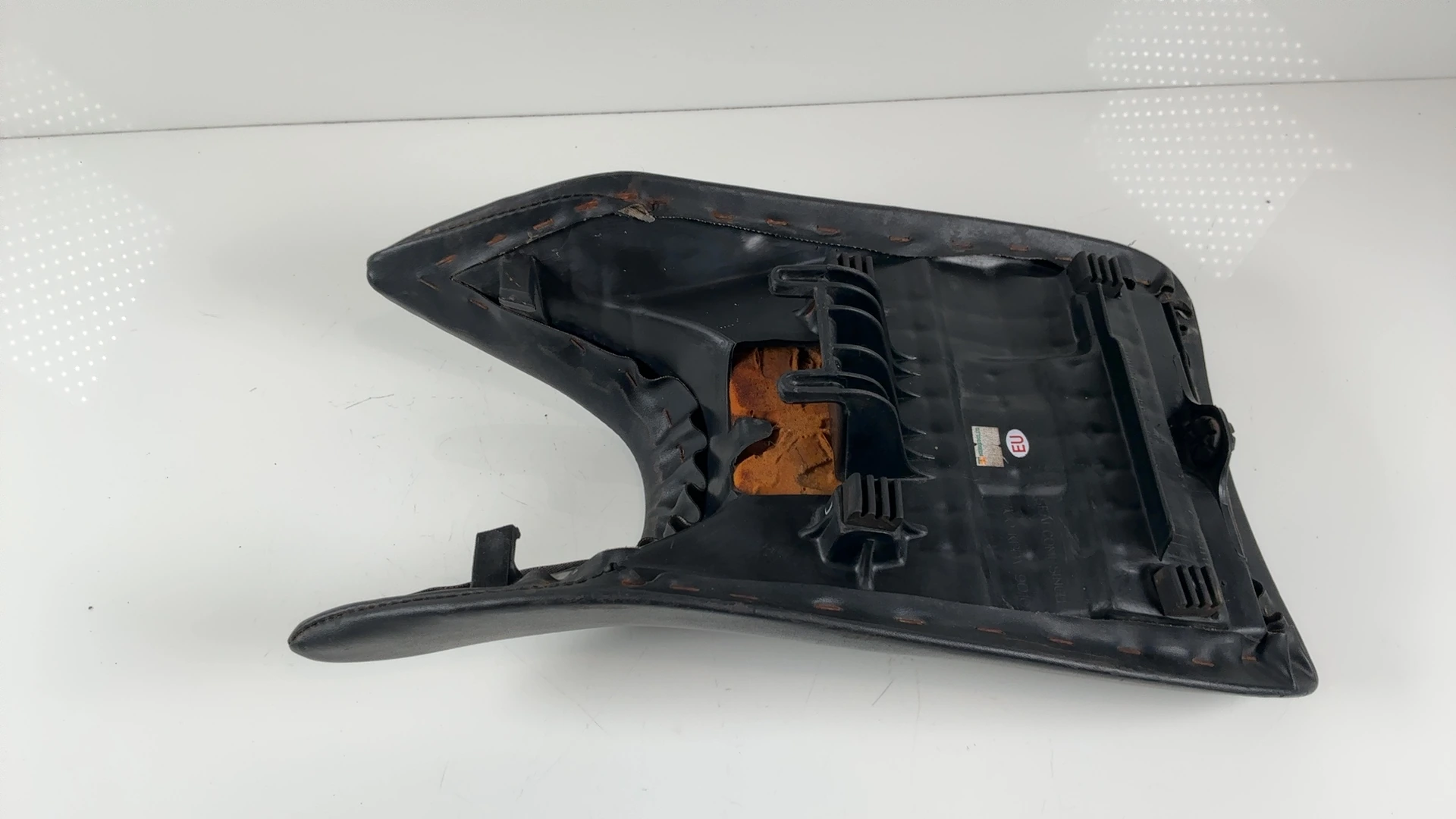 Honda CBR125R JC34 125cc Front Rider Seat 2004-2010 OEM 77100-KPP-900 - Image 5
