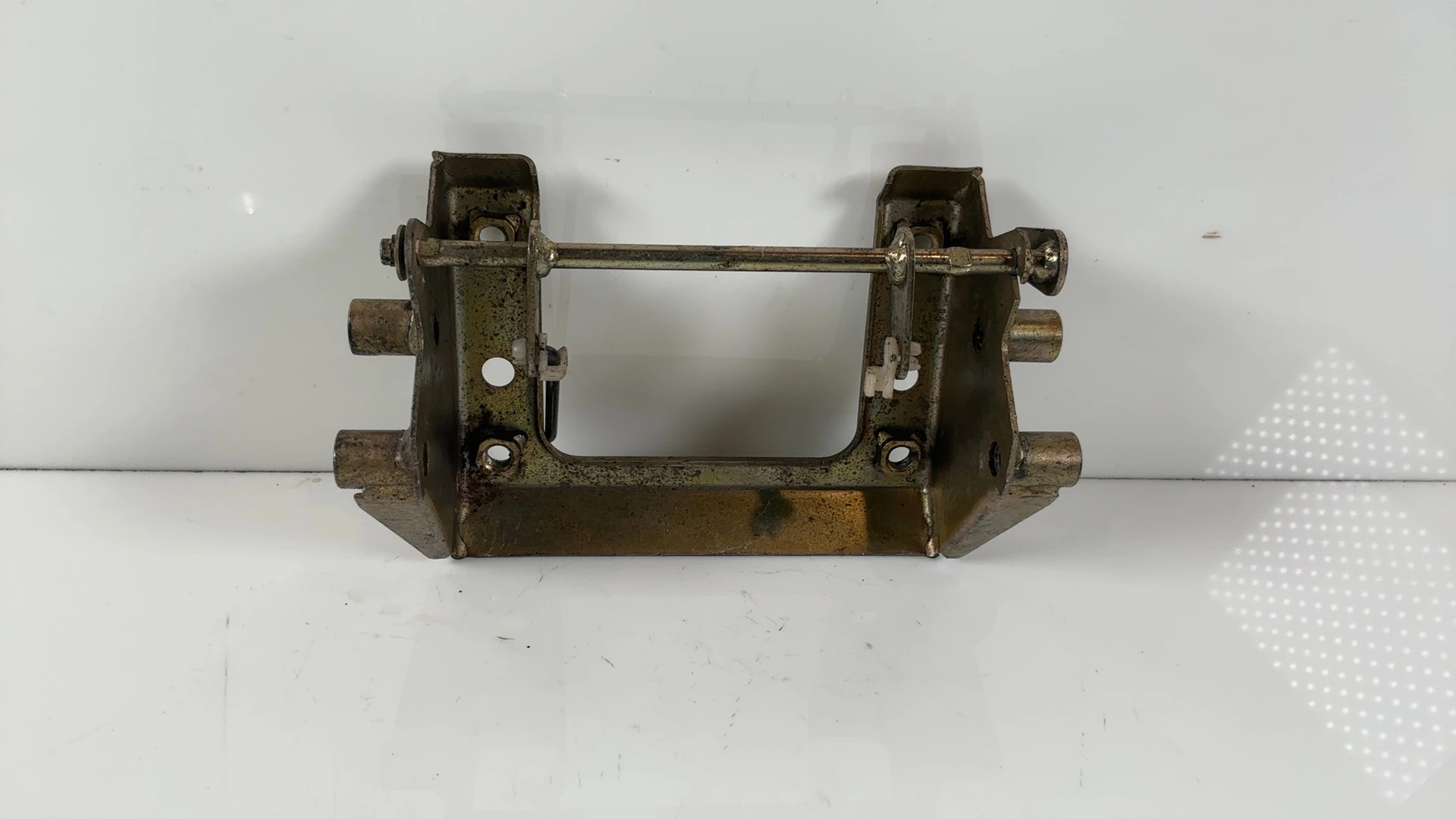 Kawasaki Ninja GPZ1000RX ZXT00A 1000cc Seat Lock Bracket 1986-87 OEM 32074-1051