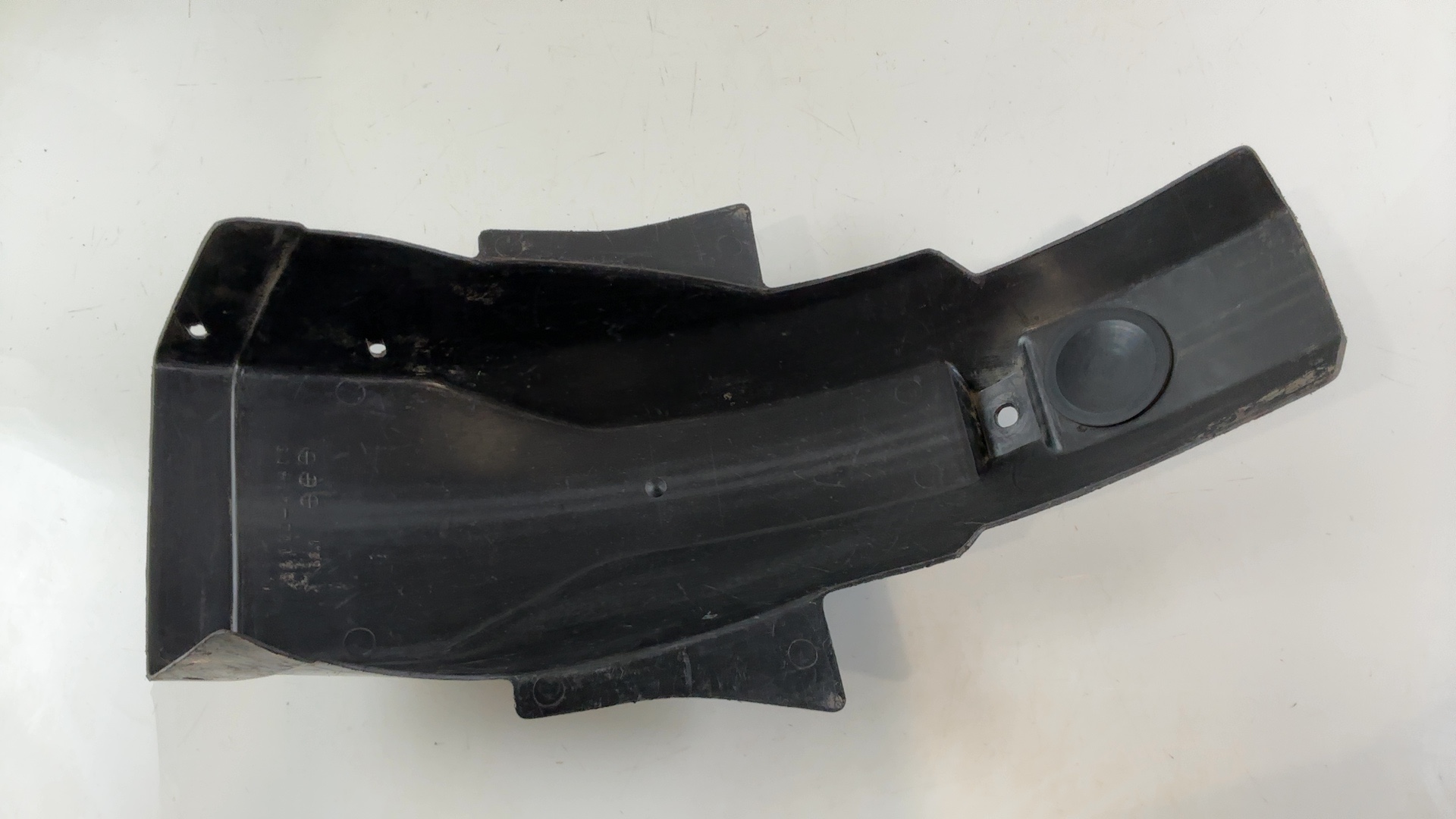 Suzuki GS550E GS550ES 550 Rear Inner Fender 1983-1986 OEM 63112-43400-00 - Image 2