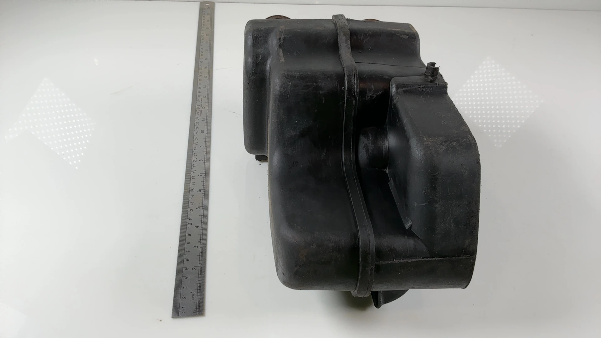 Suzuki RG250 Gamma GJ21A 250cc Air Filter Cleaner Box 1983-1985 OEM 13700-16700 - Image 4