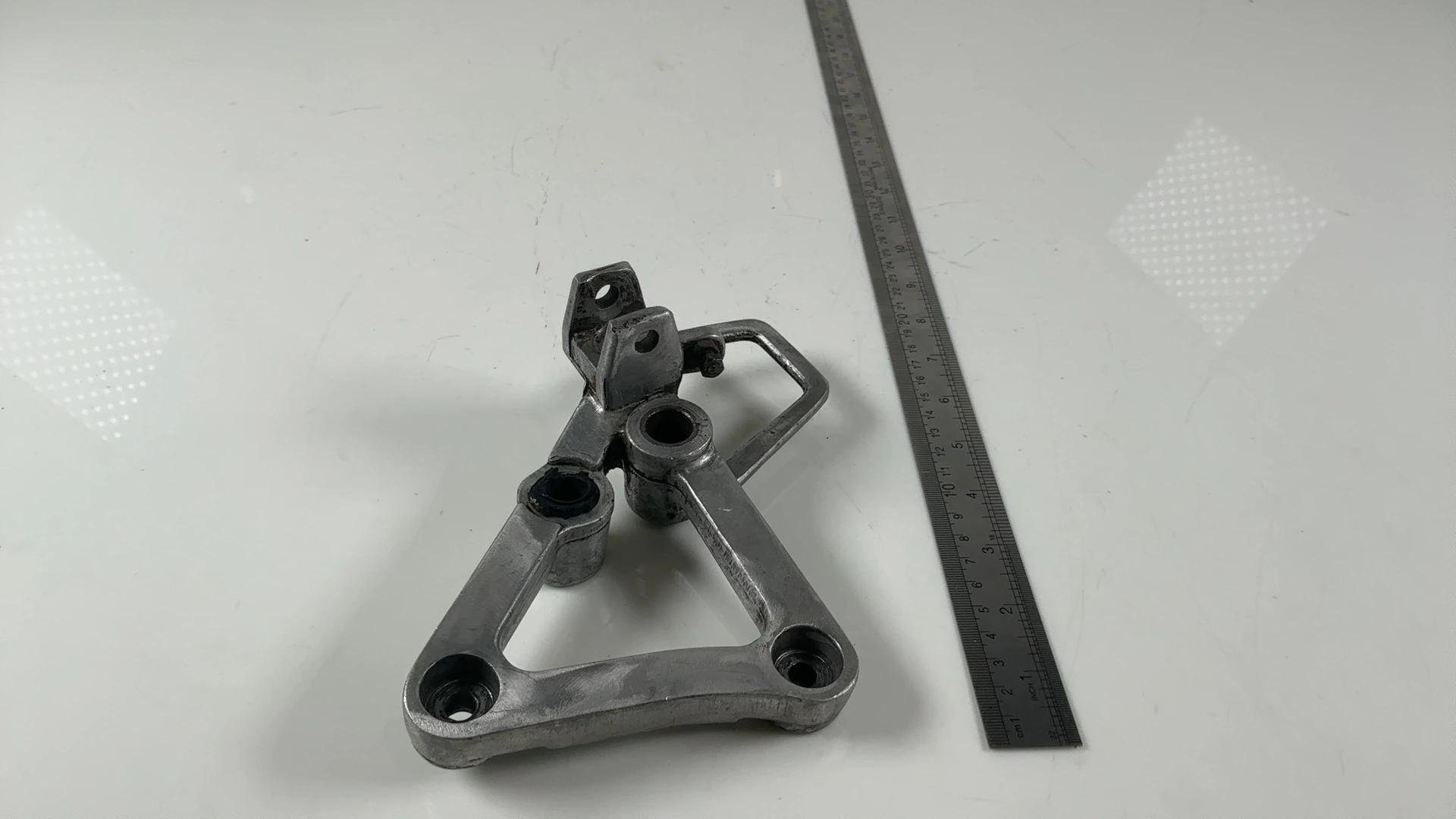 Honda CBR600F PC19 600 Front Right Foot Rest Hanger 1987-1990 OEM 50600-KT8-000 - Image 3