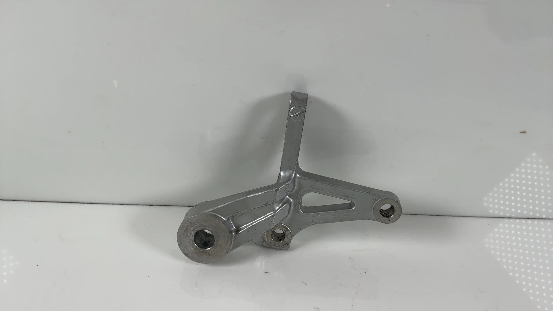 Yamaha TZR250 1KT 250cc Rear Caliper Bracket 1986-1989 OEM 1KT-25819-00 - Image 2