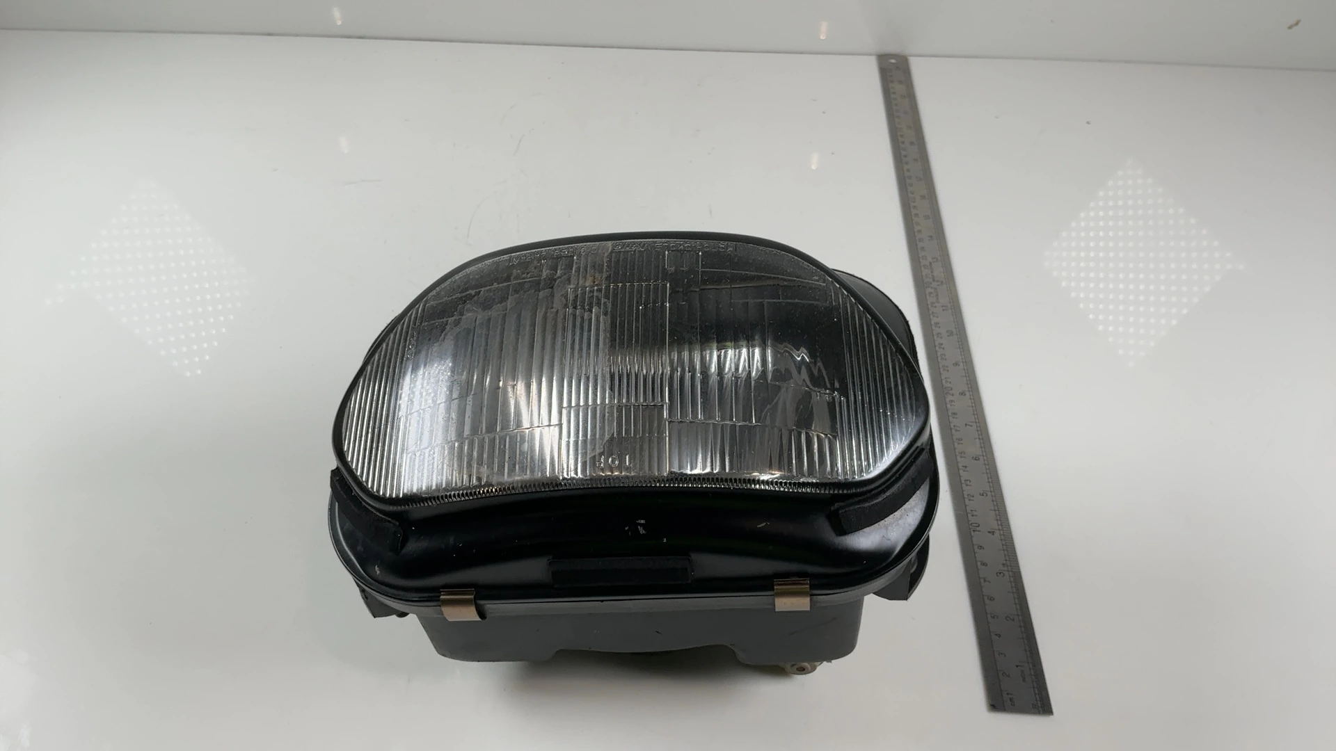 Yamaha XJ600S Seca II 600 Headlight 1992-1995 OEM 4BP-84303-00-00 - Image 3