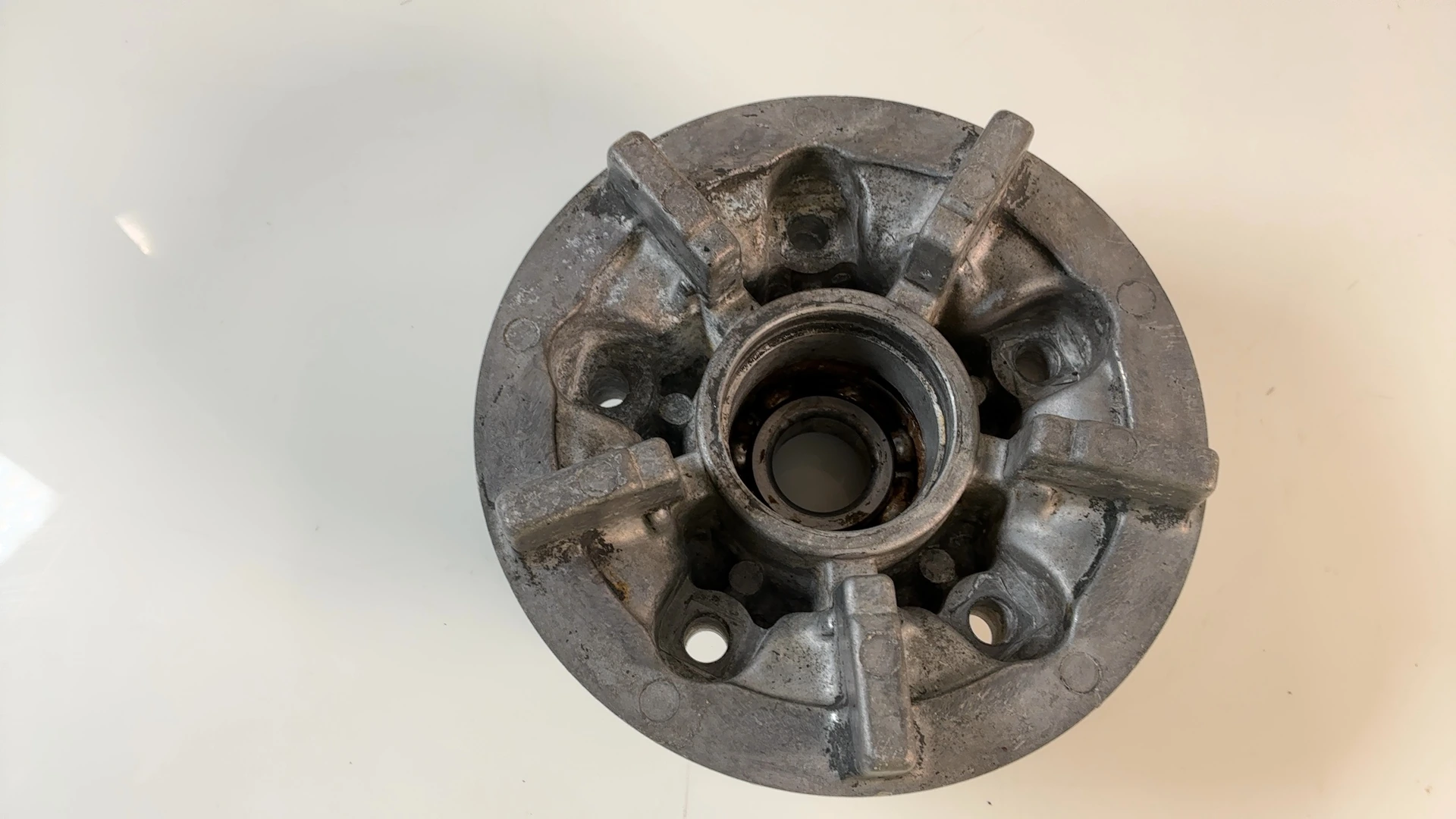 Suzuki GSX 750E GS75X-E 750cc Rear Sprocket Carrier Hub 1980-83 OEM 64611-45001 - Image 2