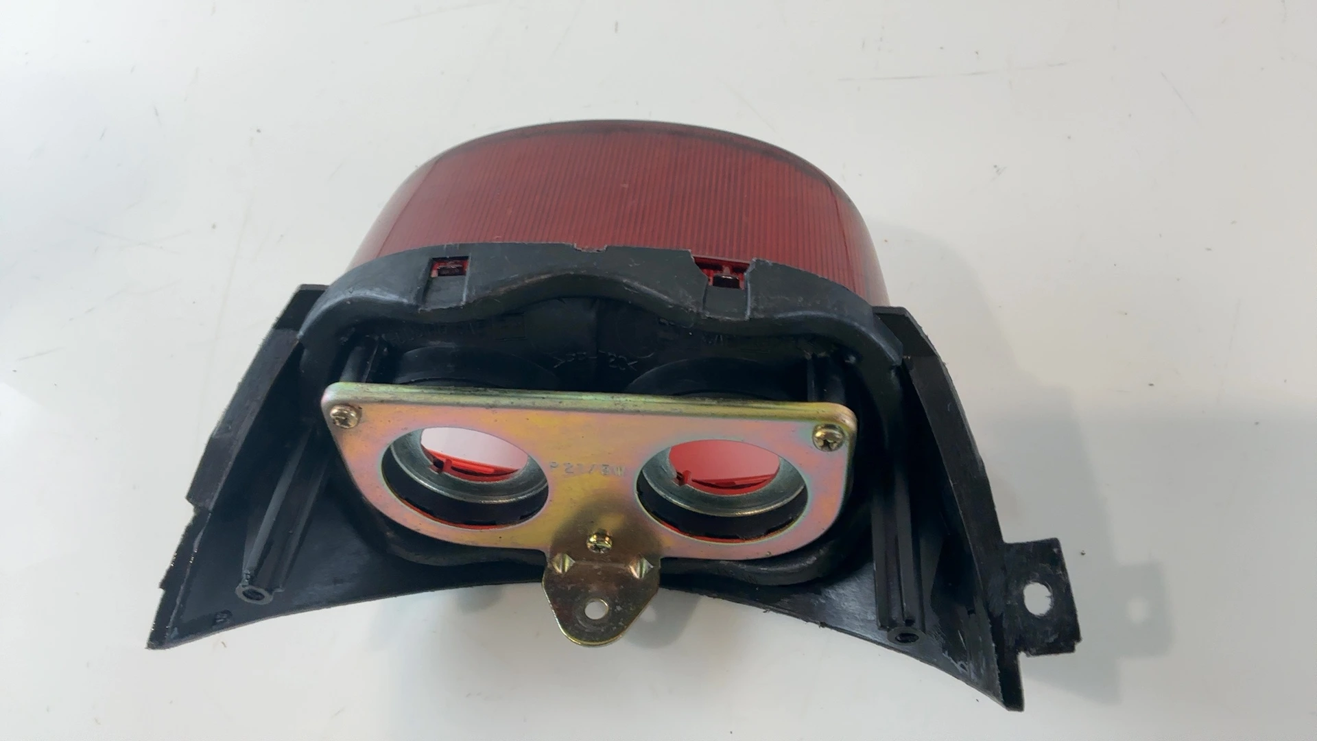 Suzuki GSXR 750 GSX-R750 750cc Rear Taillight Brake Light 1996-97 35710-33E00 - Image 2