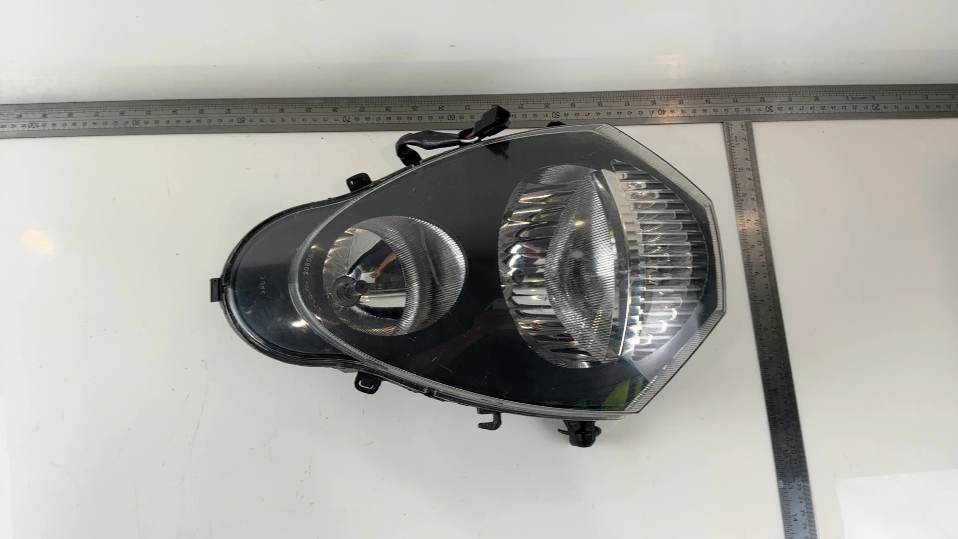 Honda NES 125 Chiocciola 125cc Front Headlight Lamp 2000-2006 OEM 33100-KGF-911 - Image 4