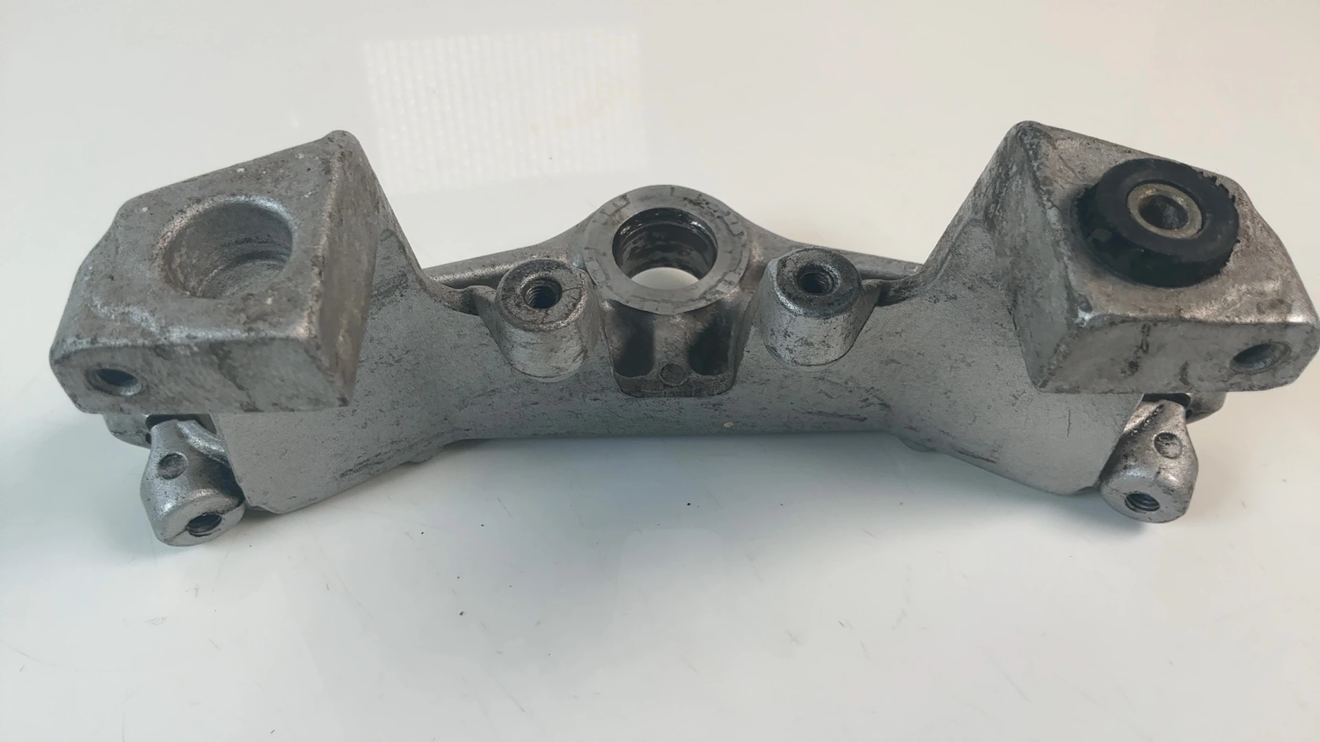 Yamaha TZR125 2RK 125cc Upper Fork Triple Tree Yoke 1987-1992 OEM 2RK-23435-00 - Image 3