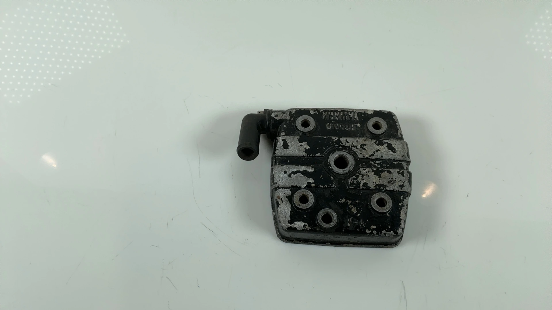 YAMAHA DT125LC 10V 125cc Cylinder Head 1982-1984 OEM 10V-11111-00-00 - Image 2
