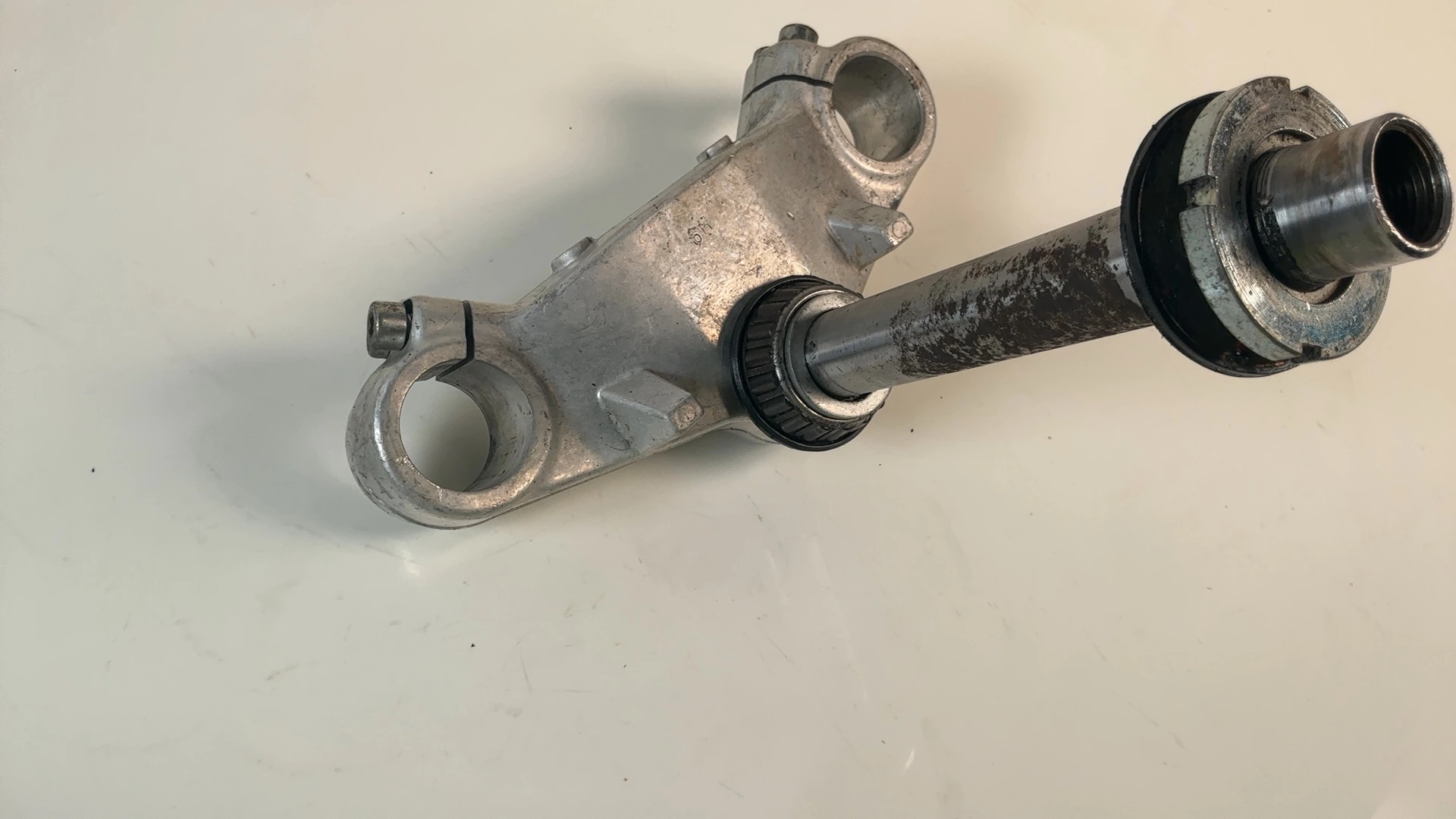 Aprilia RS 50 ZD4SE 50cc Lower Triple Tree 1999-2005 OEM AP8203954 MAL - Image 5