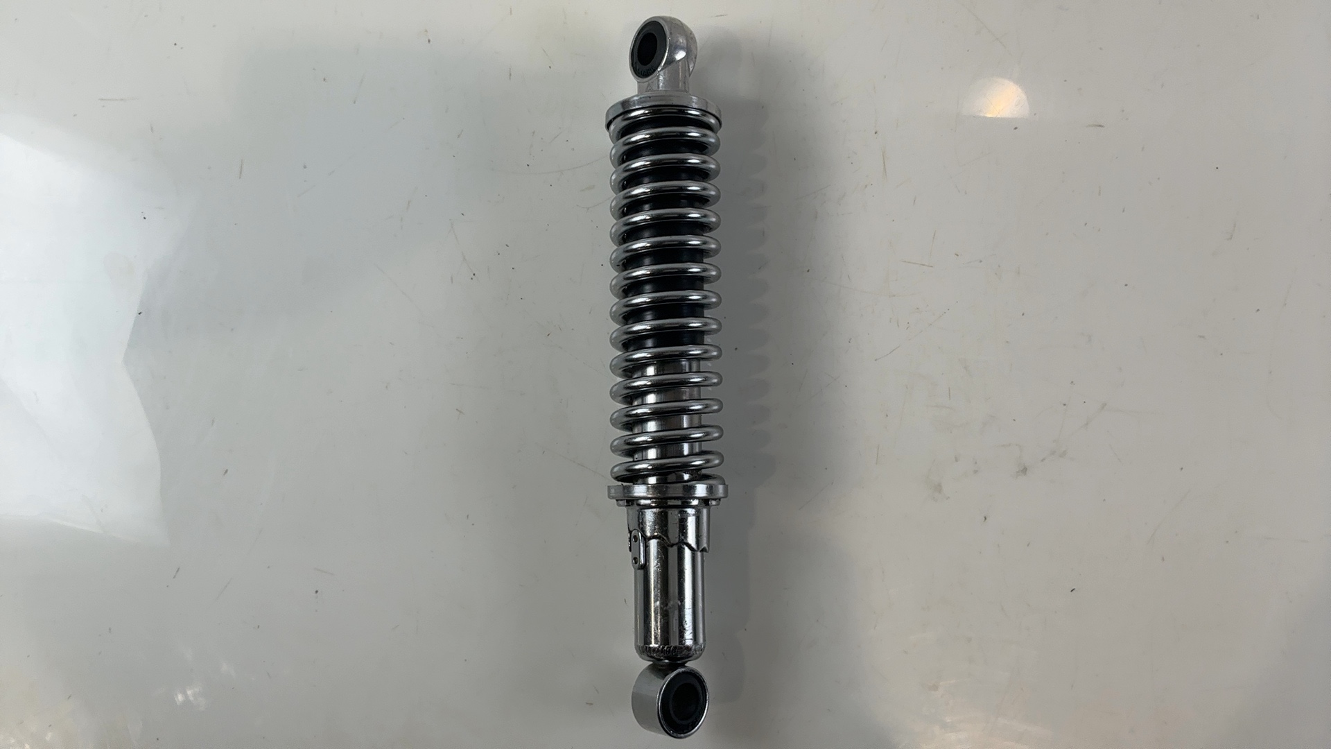 Honda CM200T Twinstar CM125T 125 200 Rear Shock Absorber 1980 1981 52400-465-701 - Image 1