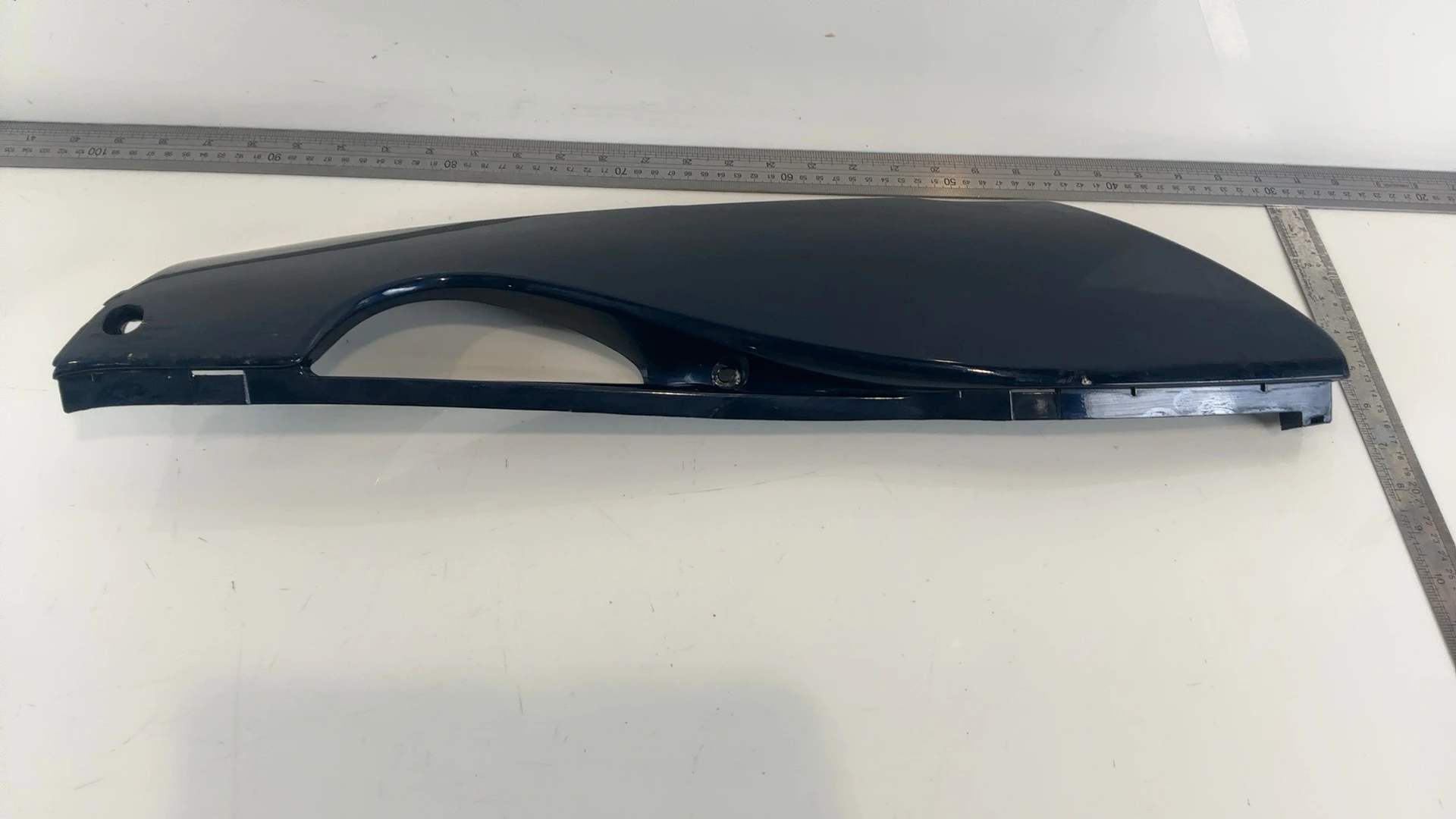 Honda NES 125 @ 125 CC Right Lower Side Fairing Cowl 2000-06 OEM 83540-KGF-9000 - Image 3