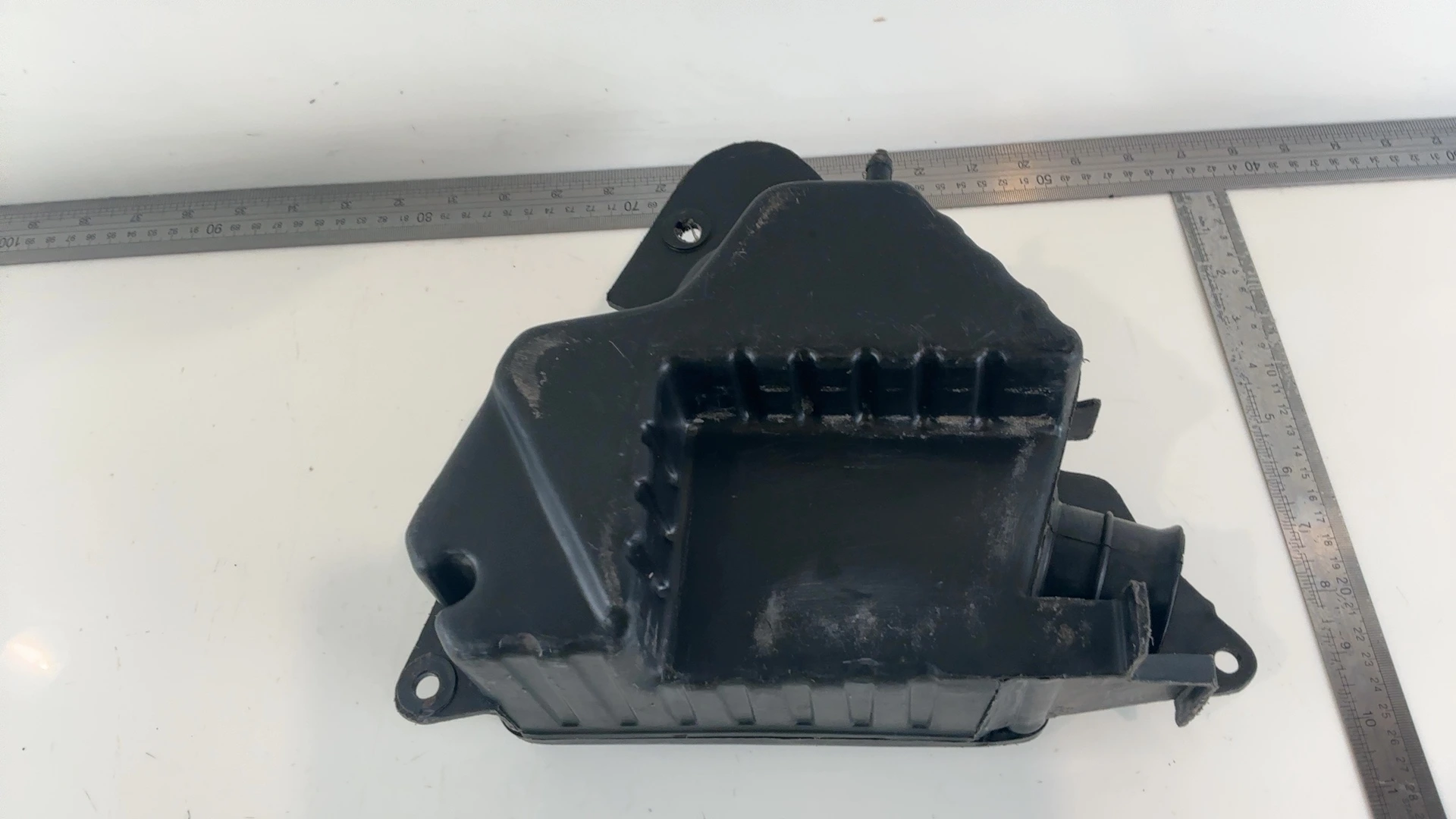 Honda CB125TD Superdream JC06 125 Air Filter Box Assembly 1982-88 17232-KC1-920 - Image 3