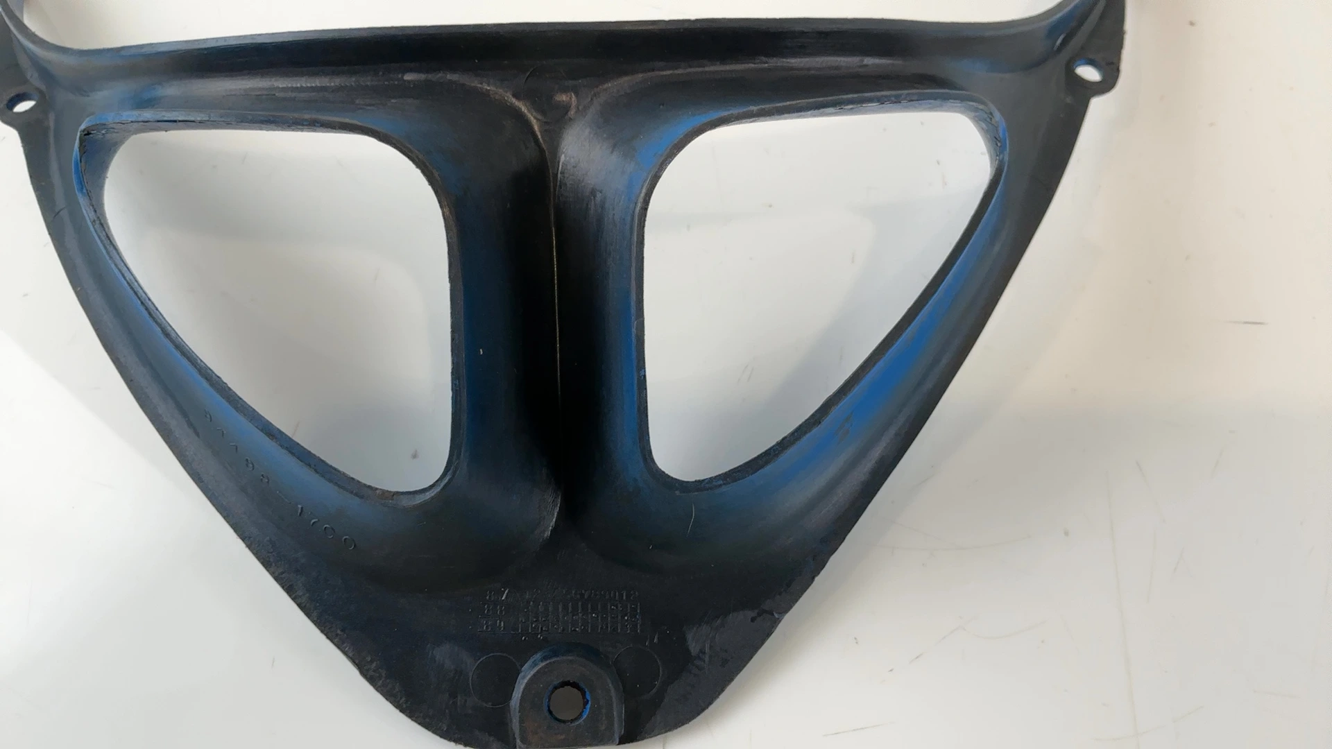 Title: Suzuki GSXR1100 GSX-R750 Front Center Cowling Fairing 1989-92 94498-17C00 - Image 7