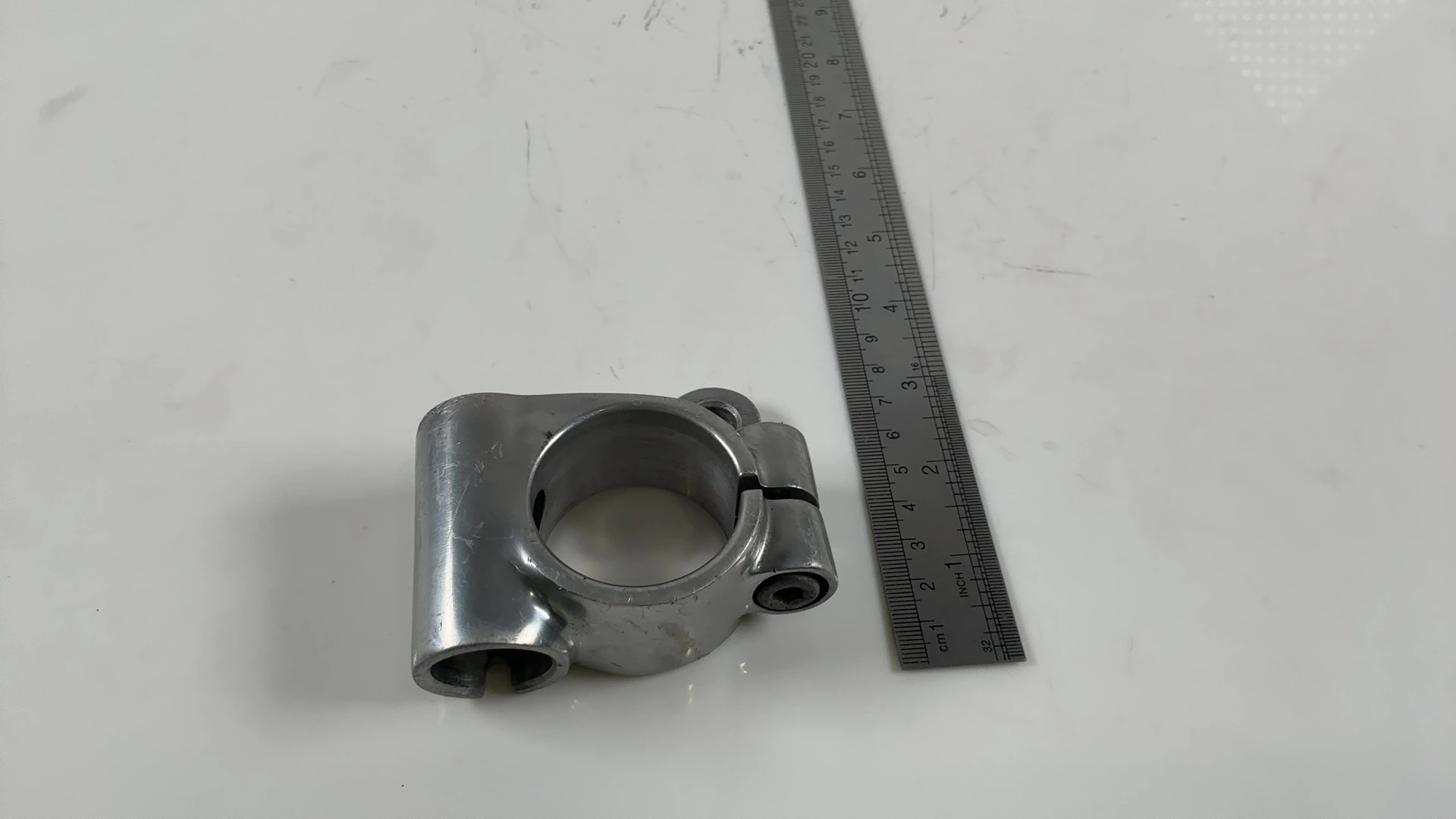 Kawasaki Ninja ZX900C 900cc Left Handlebar Clip On Clamp 1998-99 OEM 46012-1278 - Image 3