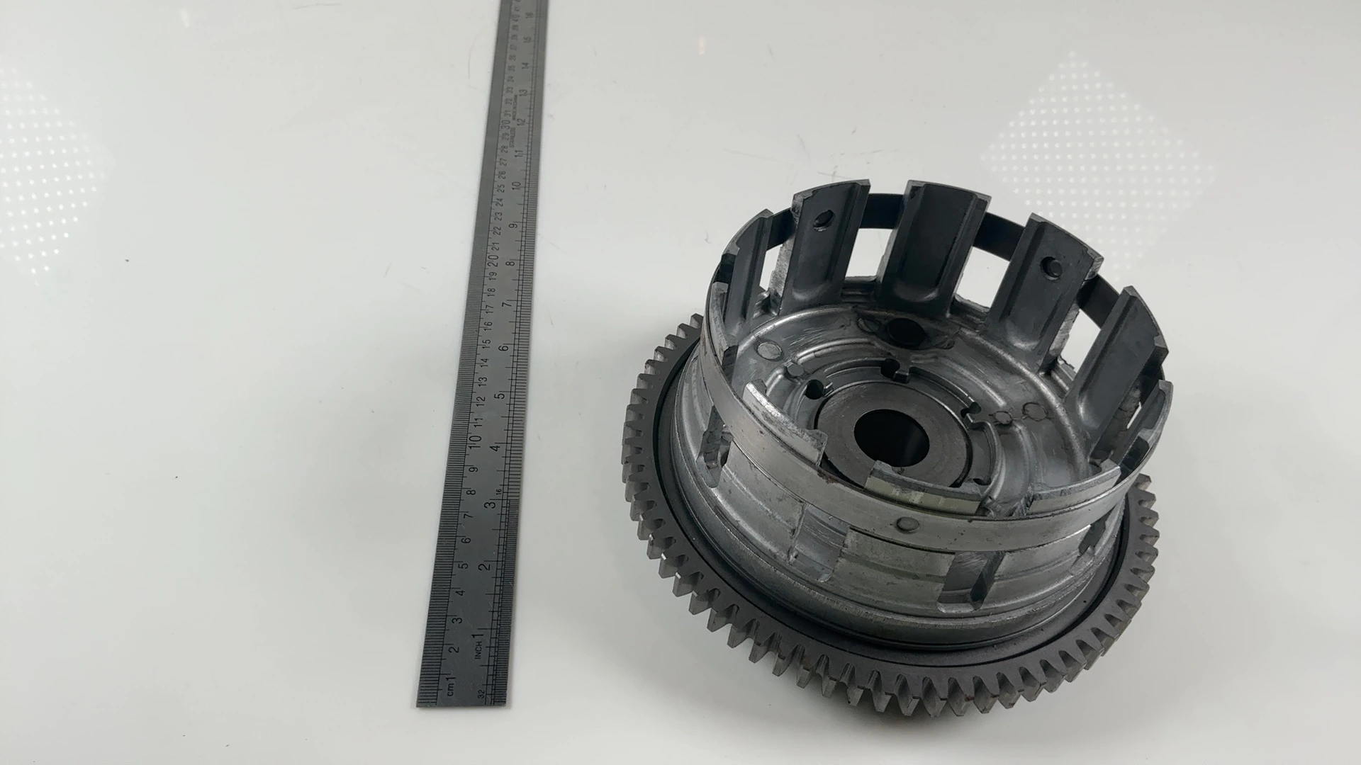 Suzuki GSXR600 GN76A 600 Clutch Outer Basket 1997-2000 OEM 21200-31890 - Image 4