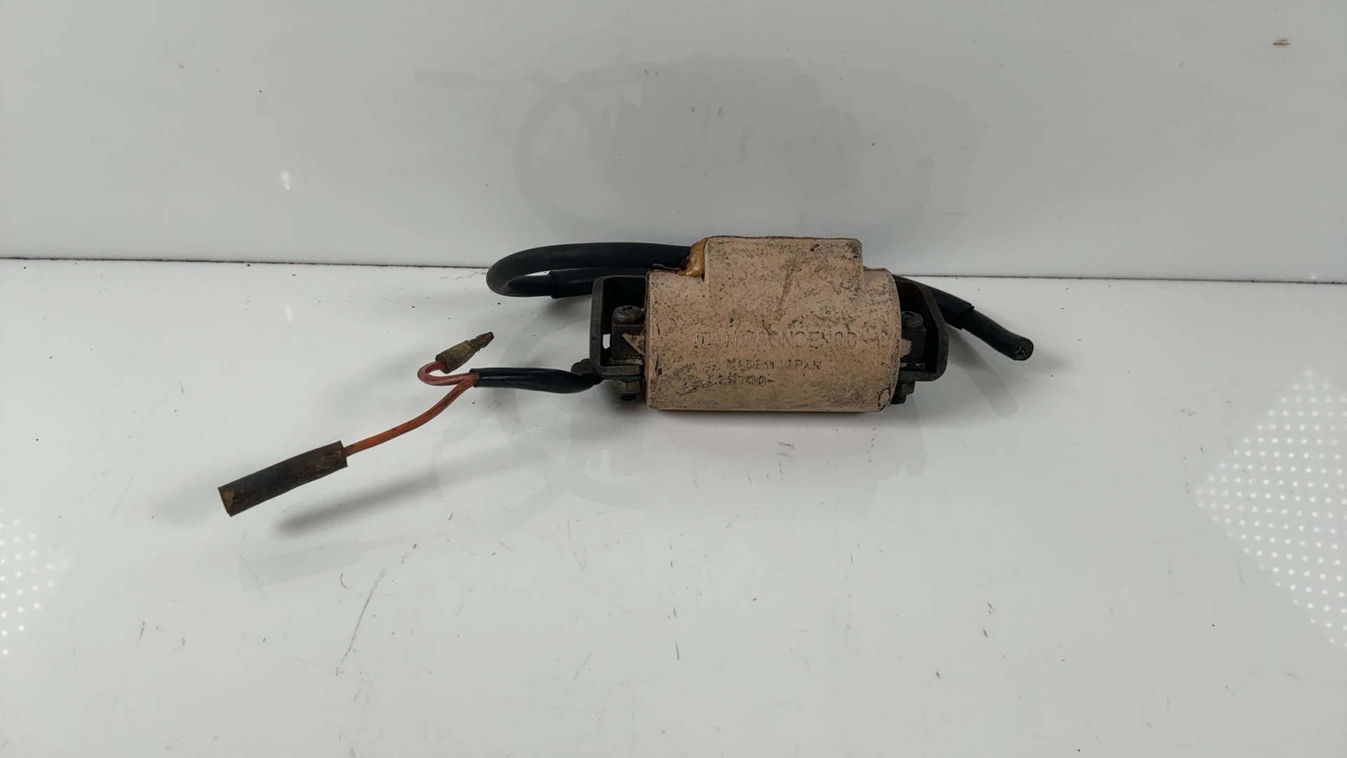 Yamaha XS400 XS400S 400cc Ignition Coil 1977 1978 OEM 1L9-82310-51