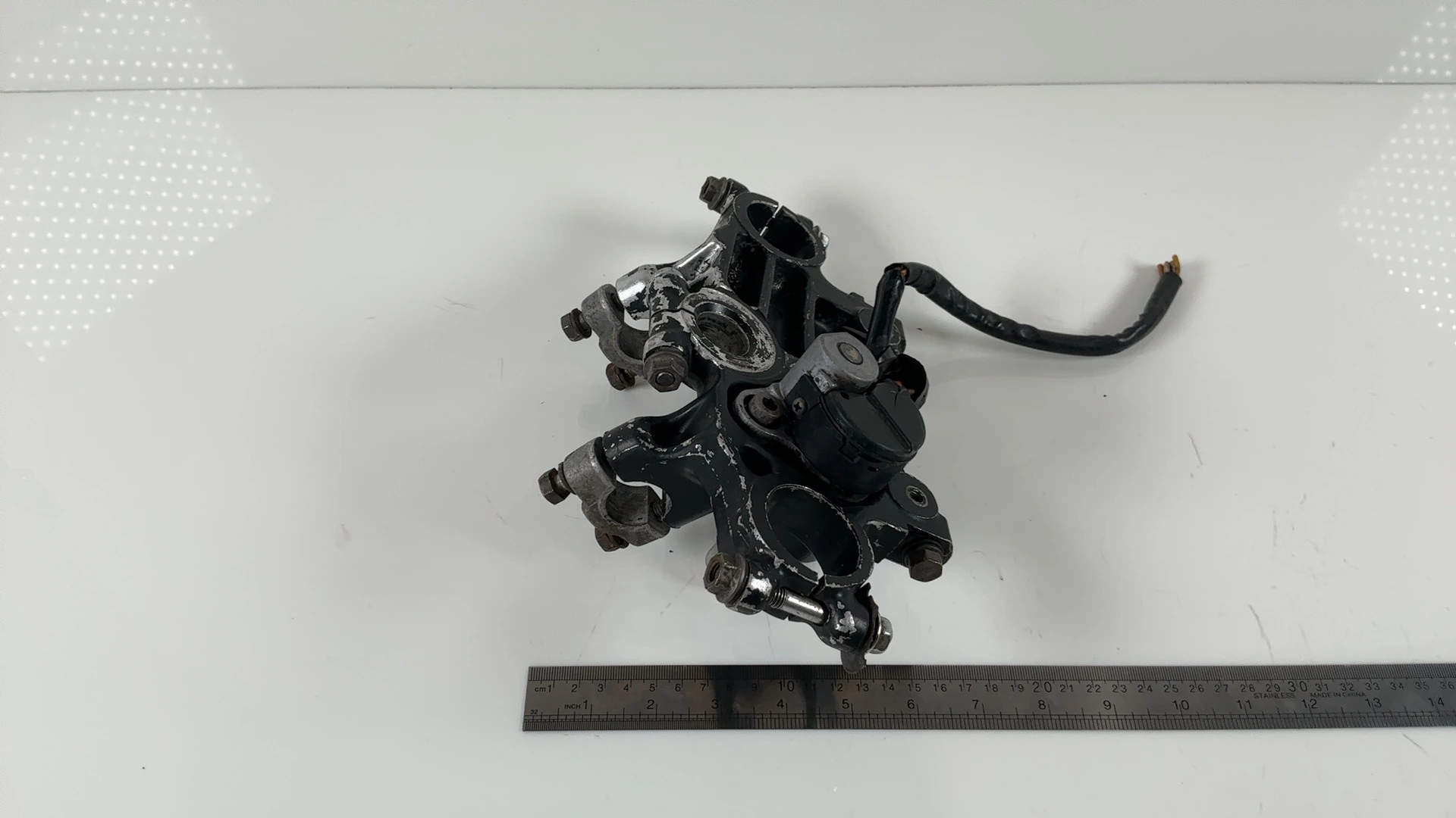 Kawasaki KZ1000 LTD K1 K2 1000 Upper Triple Clamp 1981 1982 OEM 44039-1036 - Image 2